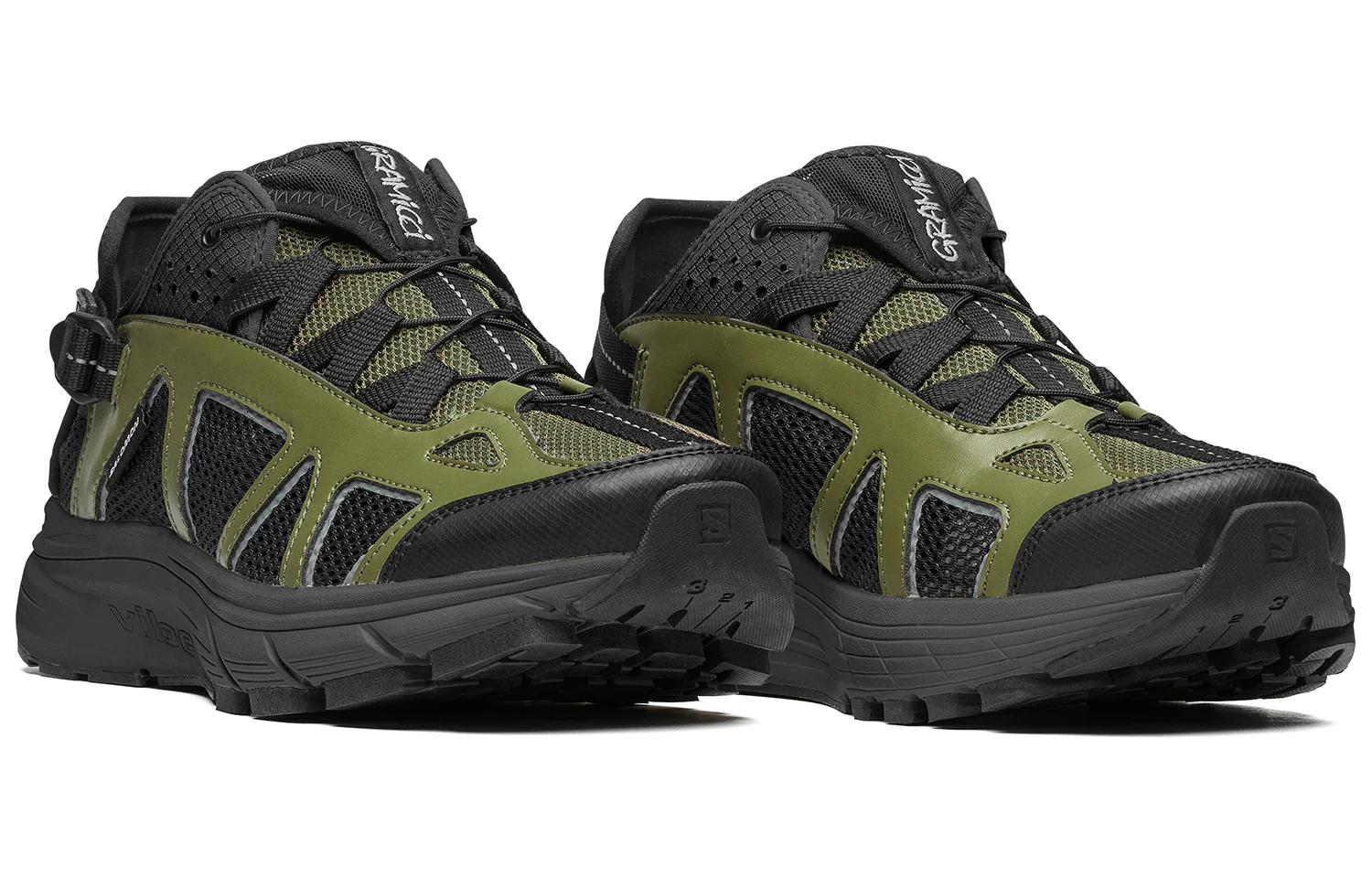 'Mayfly Black' Hiking Shoes