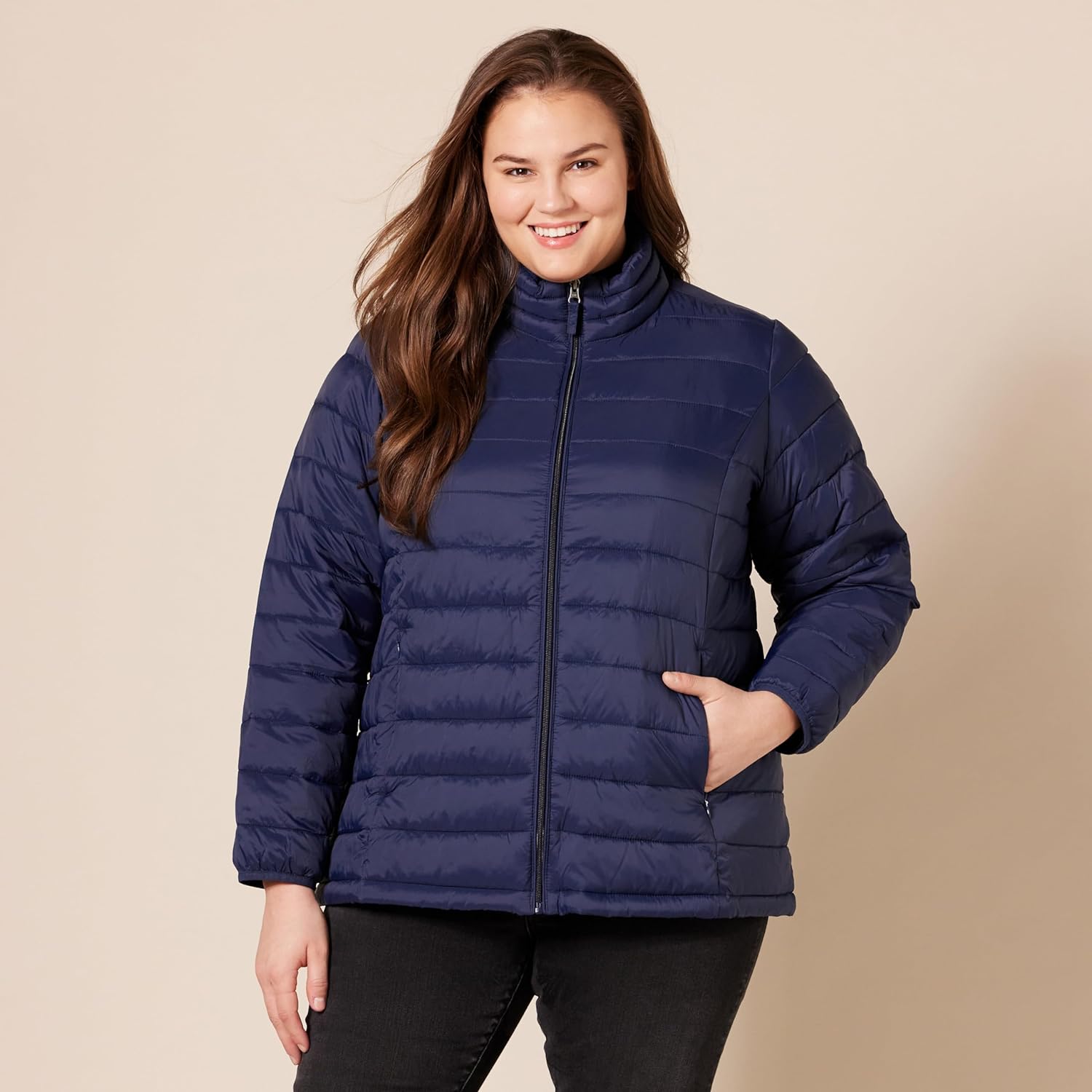 Amazon Essentials Women's Lightweight Long-Sleeve Water-Resistant Packable Puffer Jacket (Available in Plus Size)