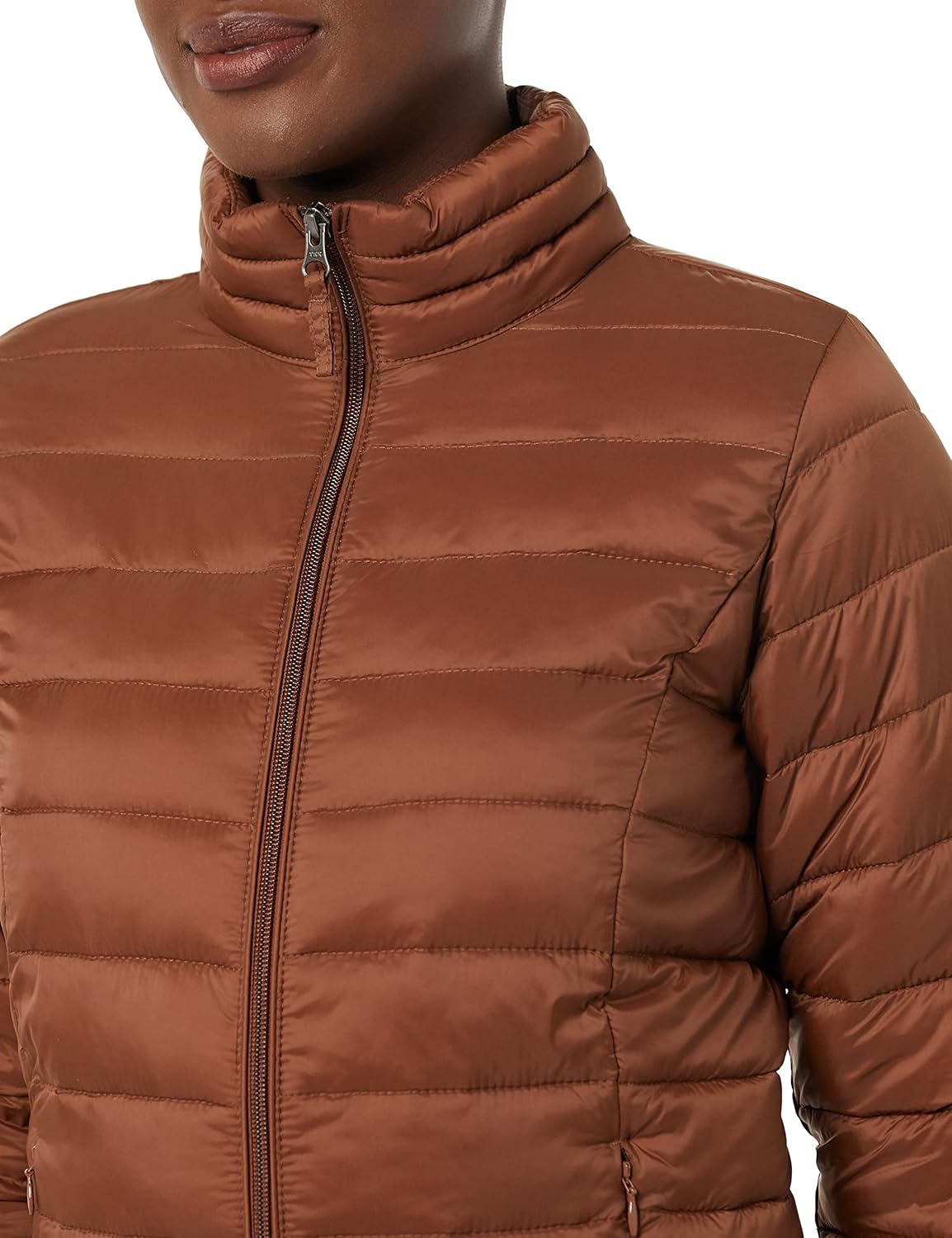 Amazon Essentials Women's Lightweight Long-Sleeve Water-Resistant Packable Puffer Jacket (Available in Plus Size)