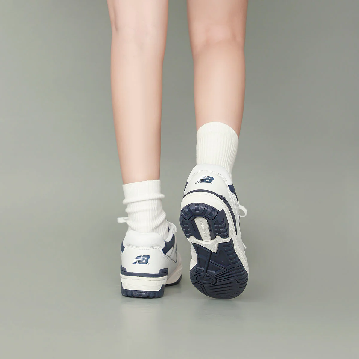 550 'White Navy' BB550WA1