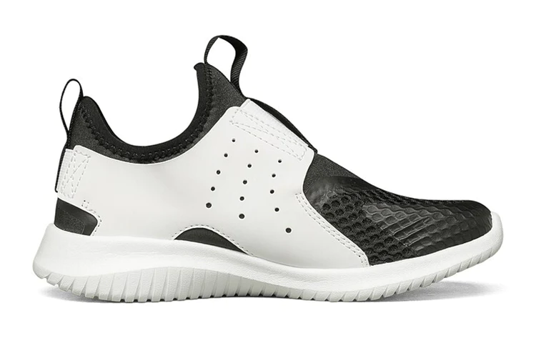 Sport Low Running Shoes K Black/White 302512L-BKW