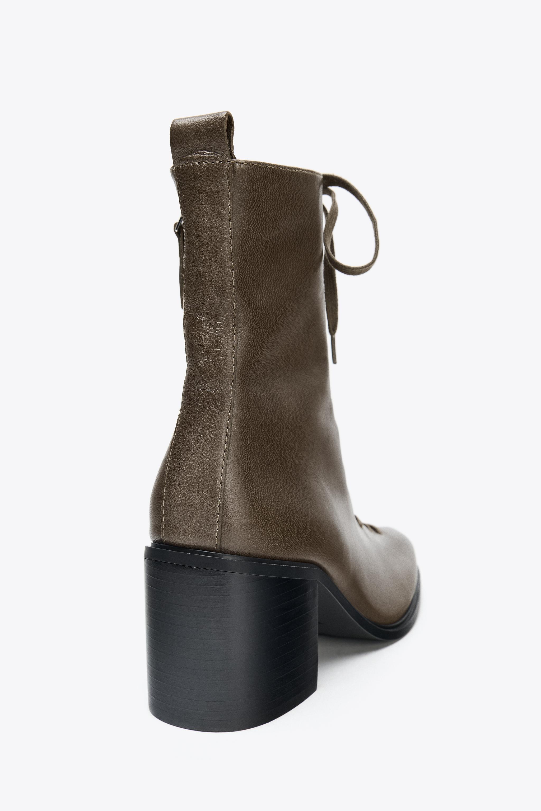 LACED LEATHER ANKLE BOOTS