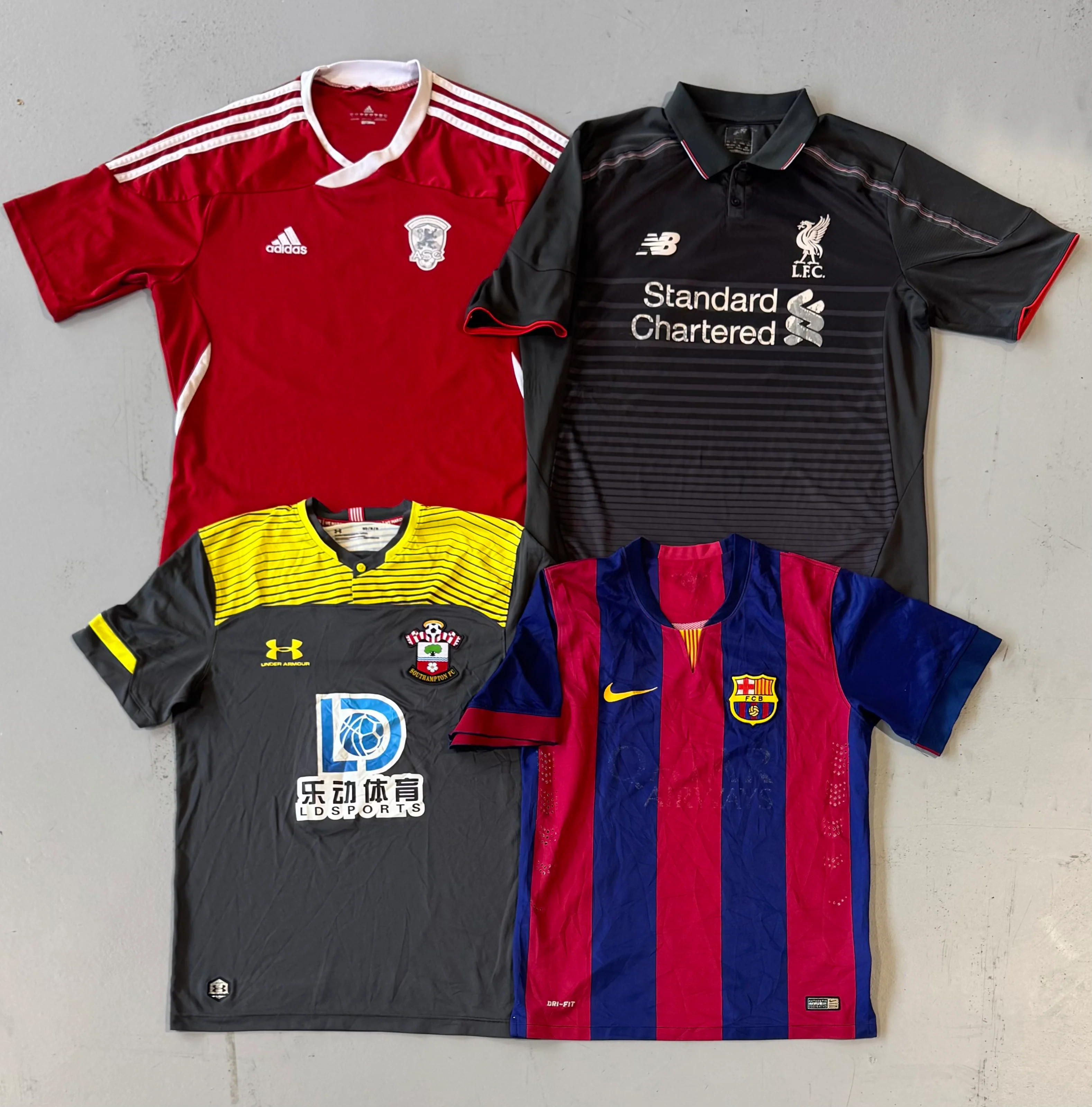 FOOTBALL JERSEYS A/B