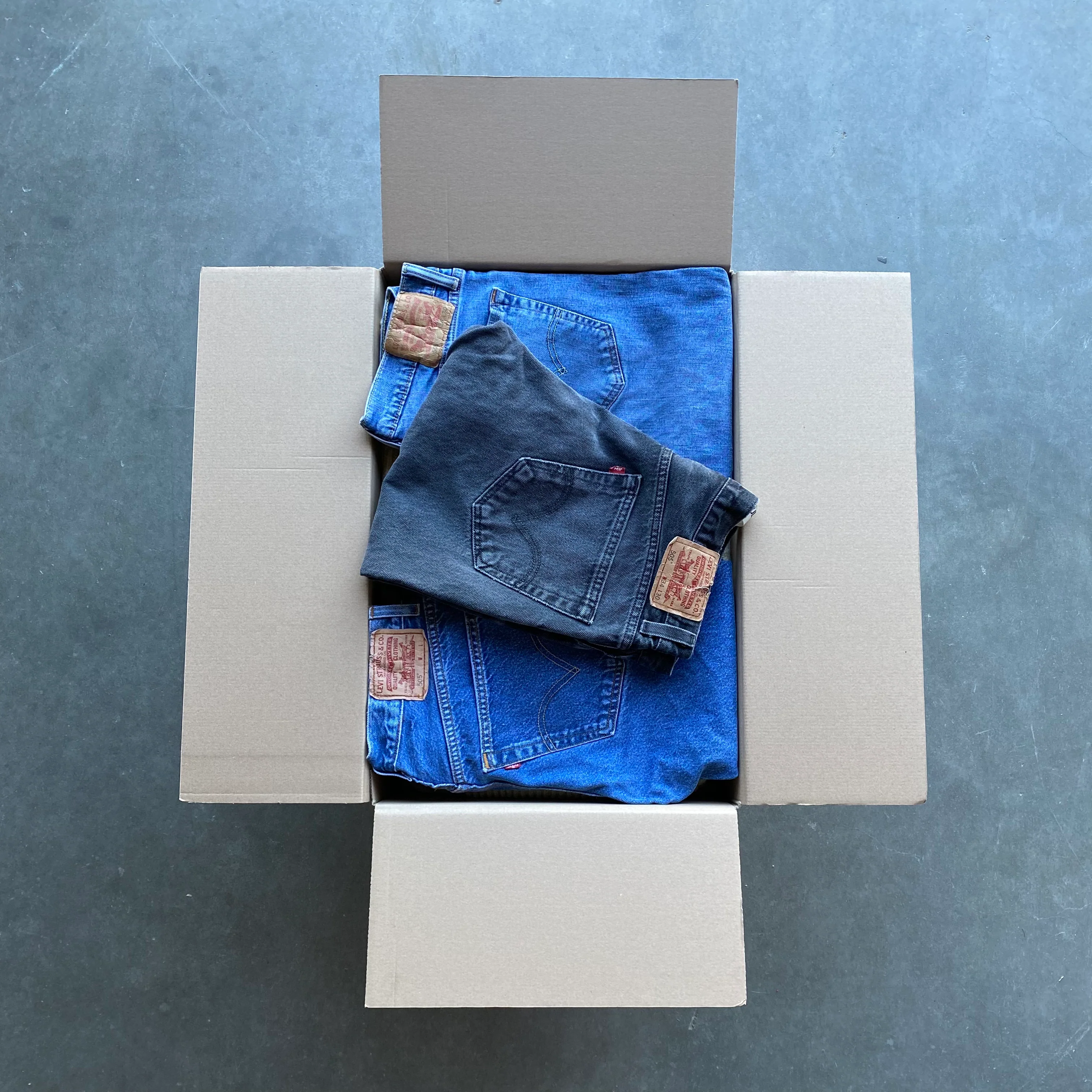 LEVIS PANTS MIX GRADE B