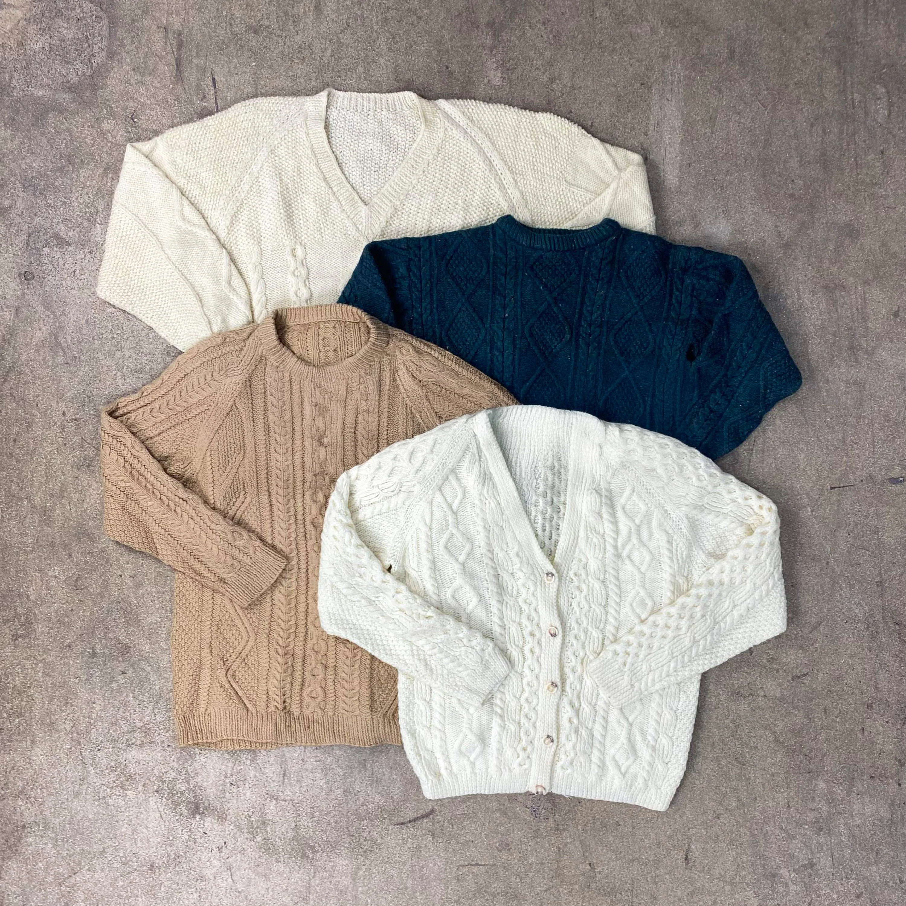 FISHERMAN ARAN WOOL COLOR KNITWEAR GRADE B