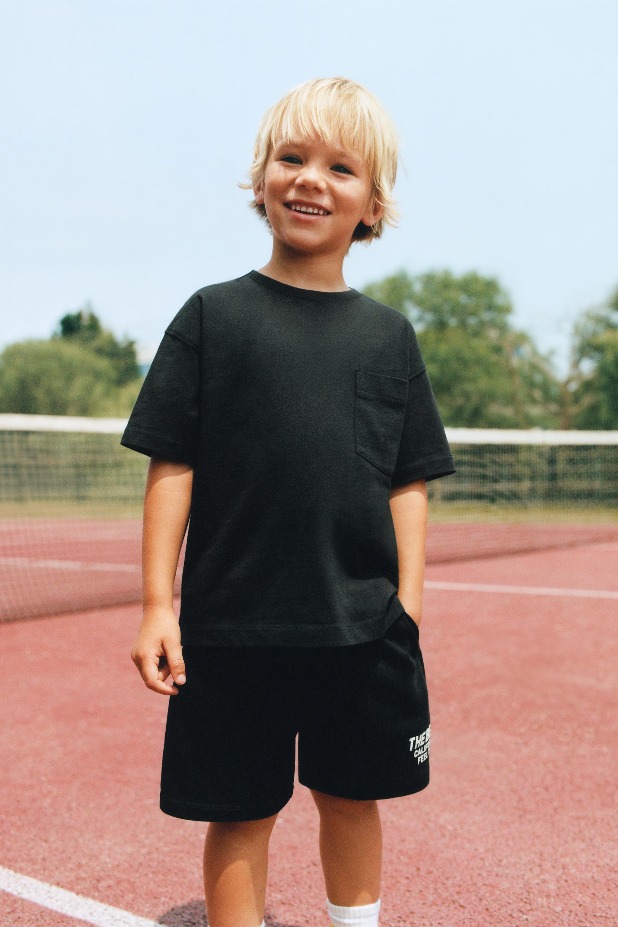 STRAIGHT TEXT PLUSH SHORTS