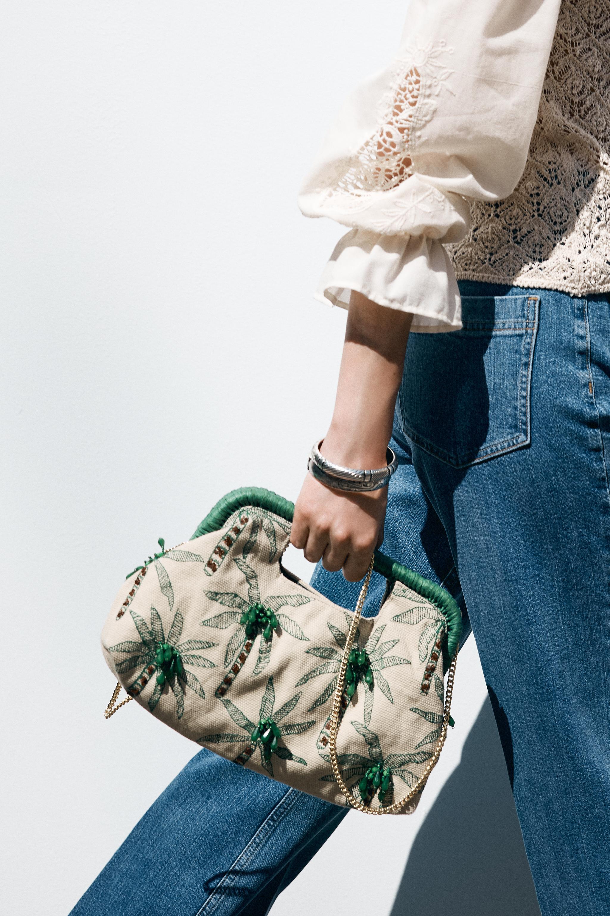 BEADED DETAIL CLUTCH