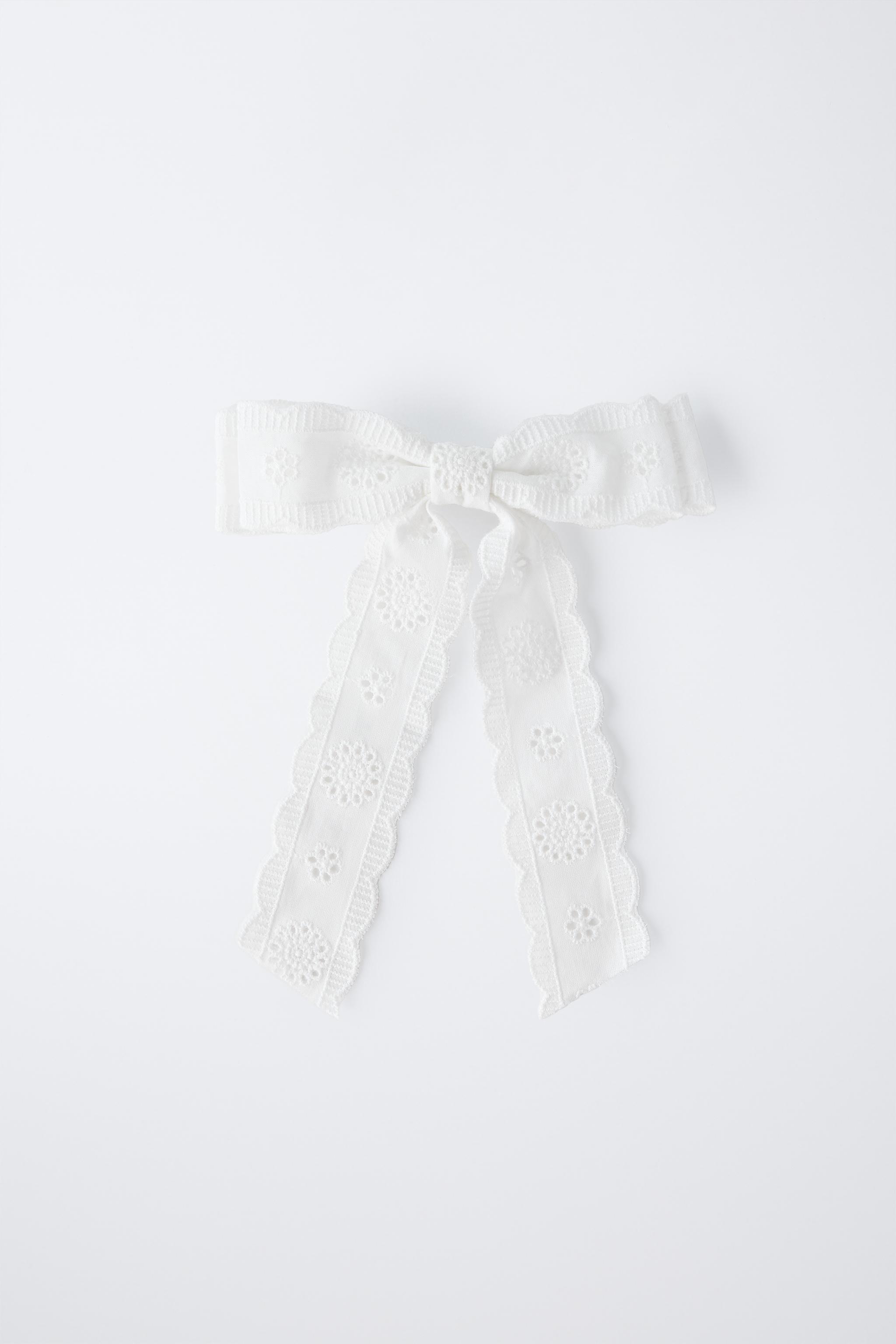 EMBROIDERED BOW SNAP CLIP