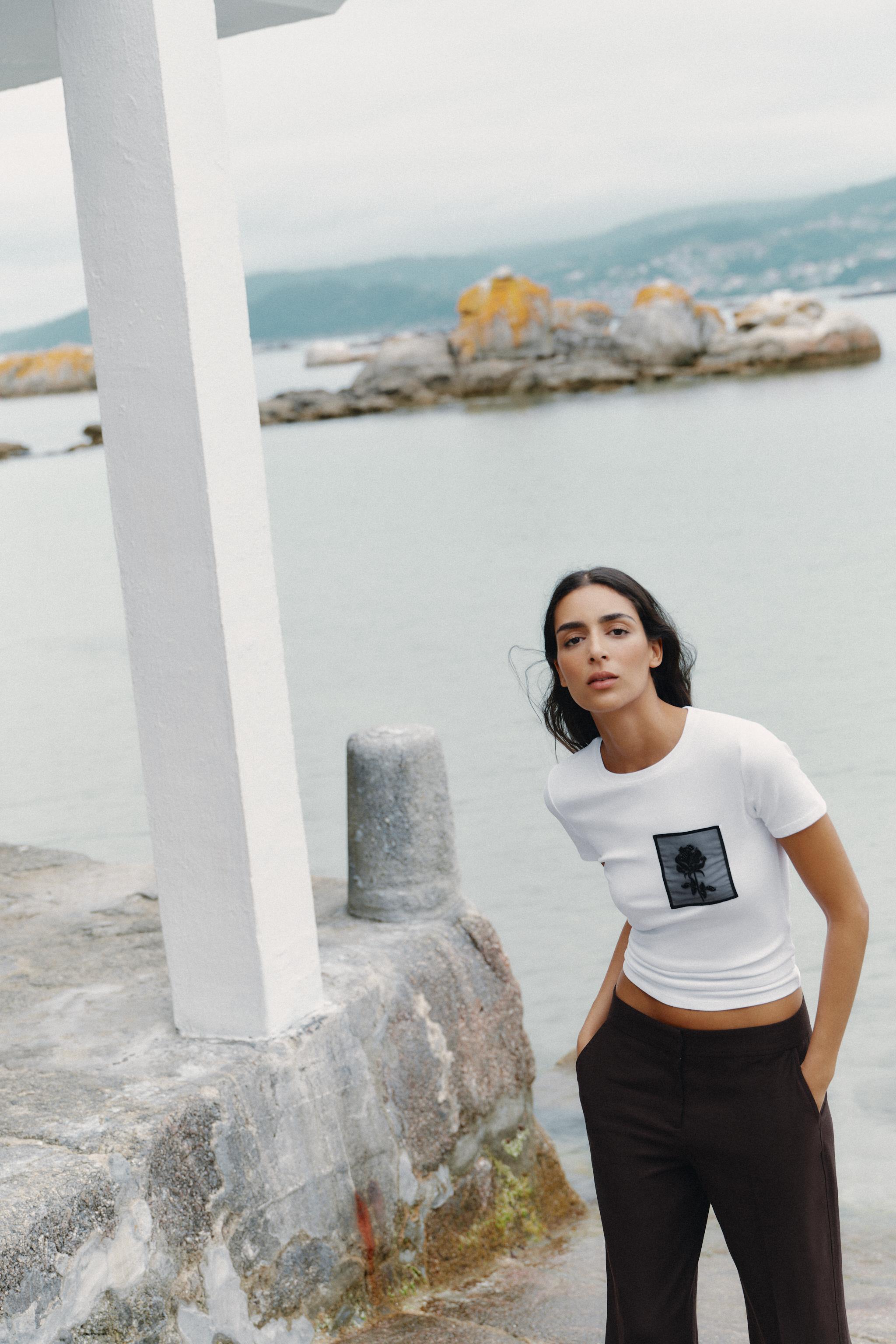 FLORAL POCKET T-SHIRT