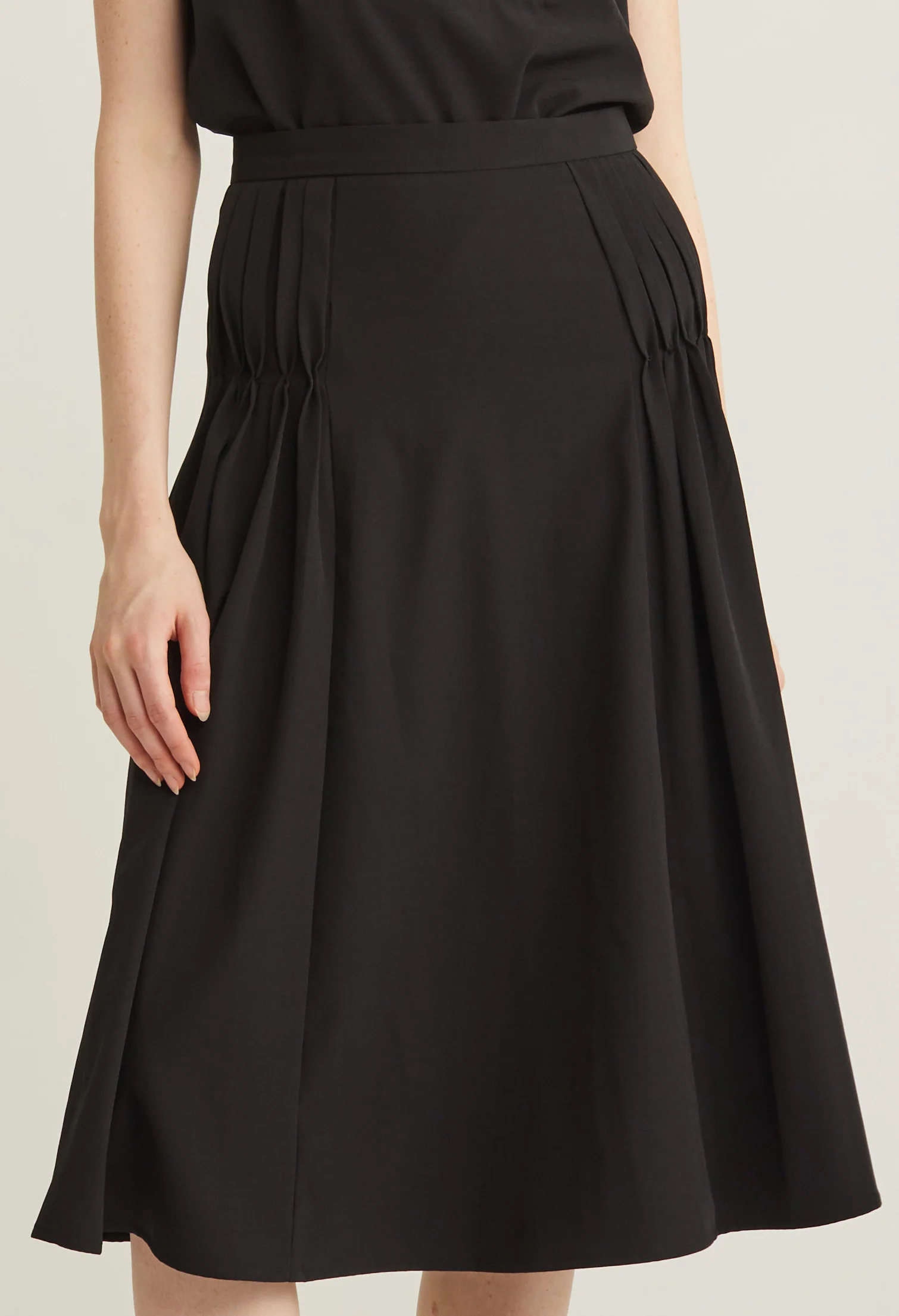 Twist Pleated Umbrella Midi Skirt