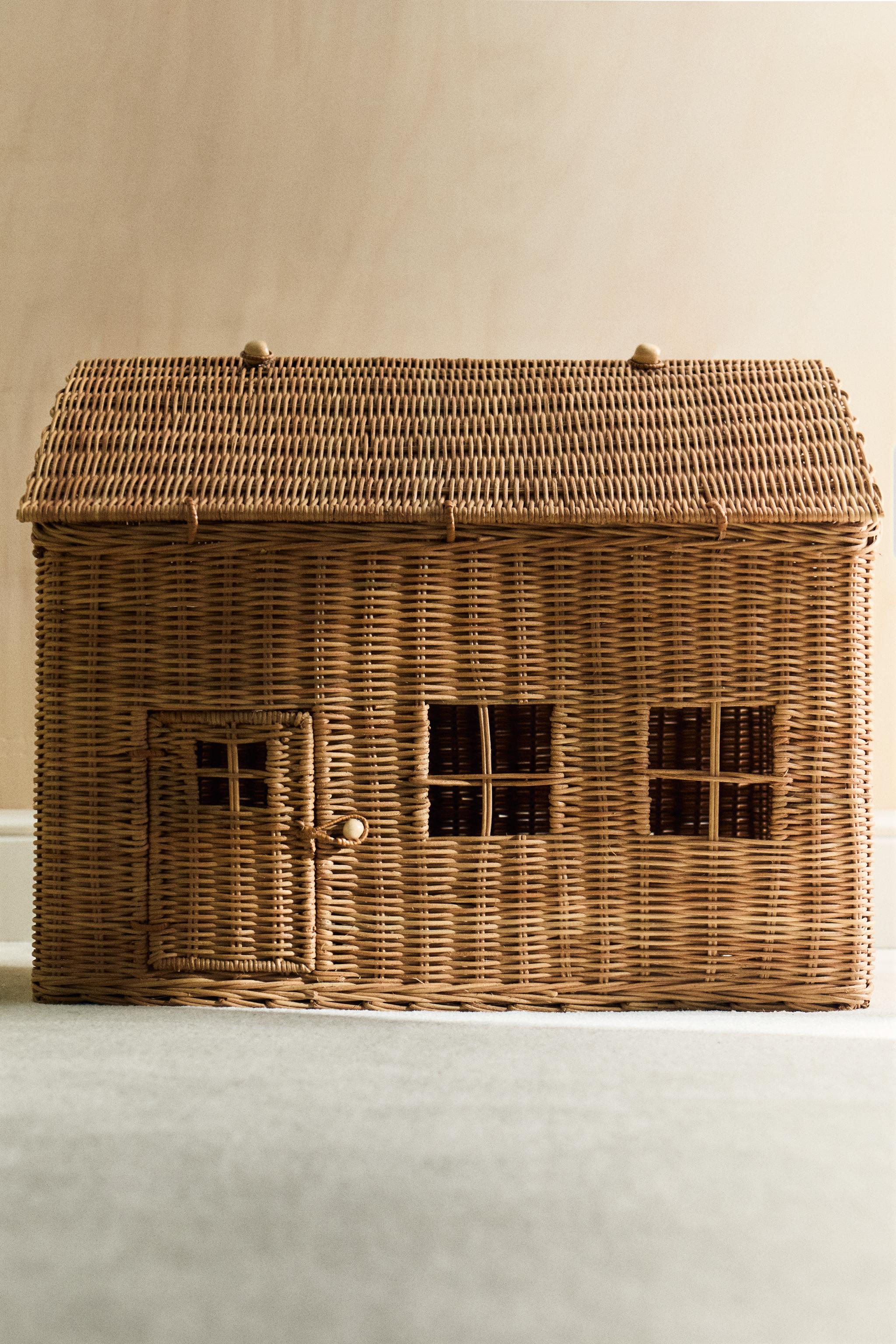 CHILDREN'S HOUSE CHEST BASKET