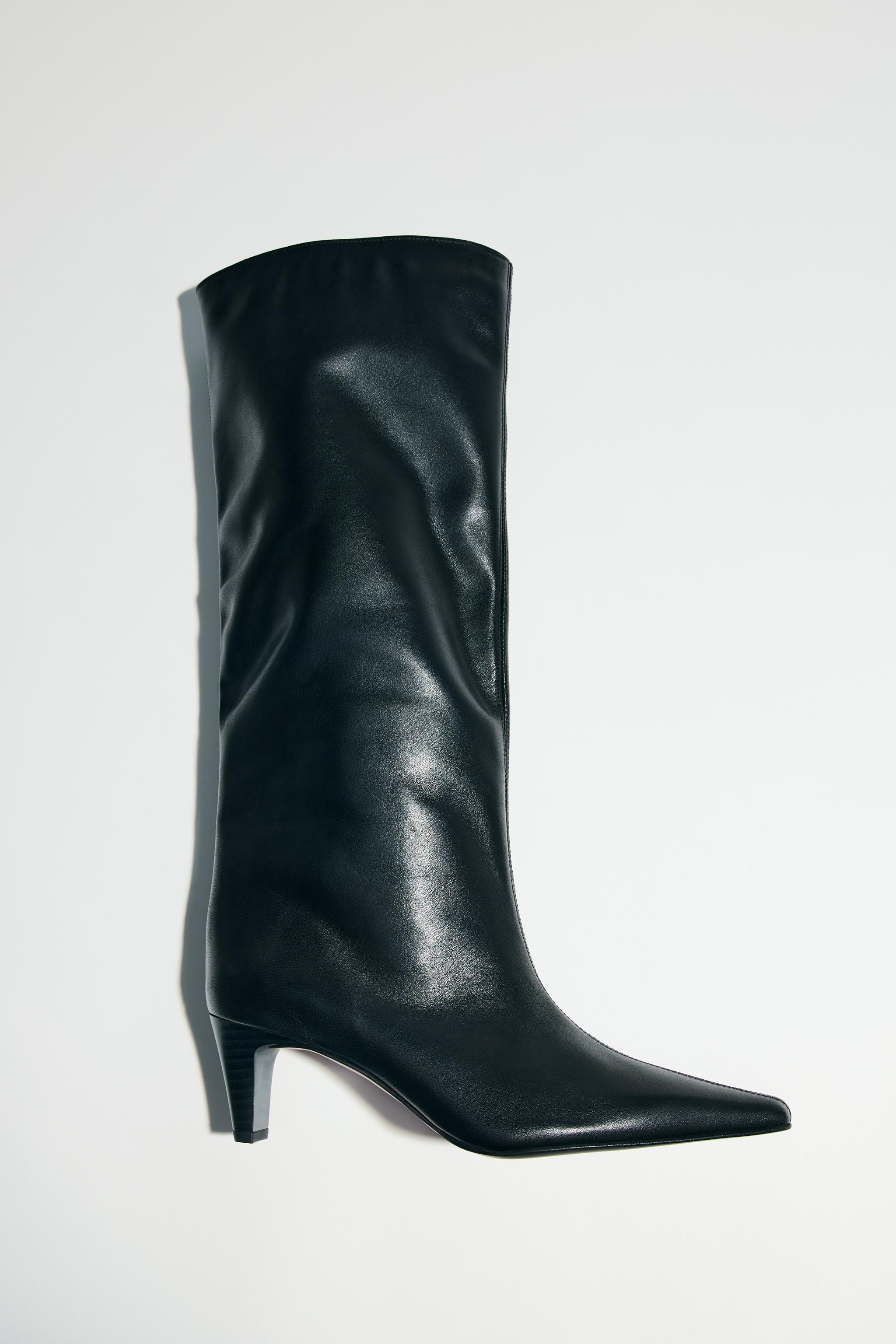 LEATHER KITTEN HEEL BOOTS