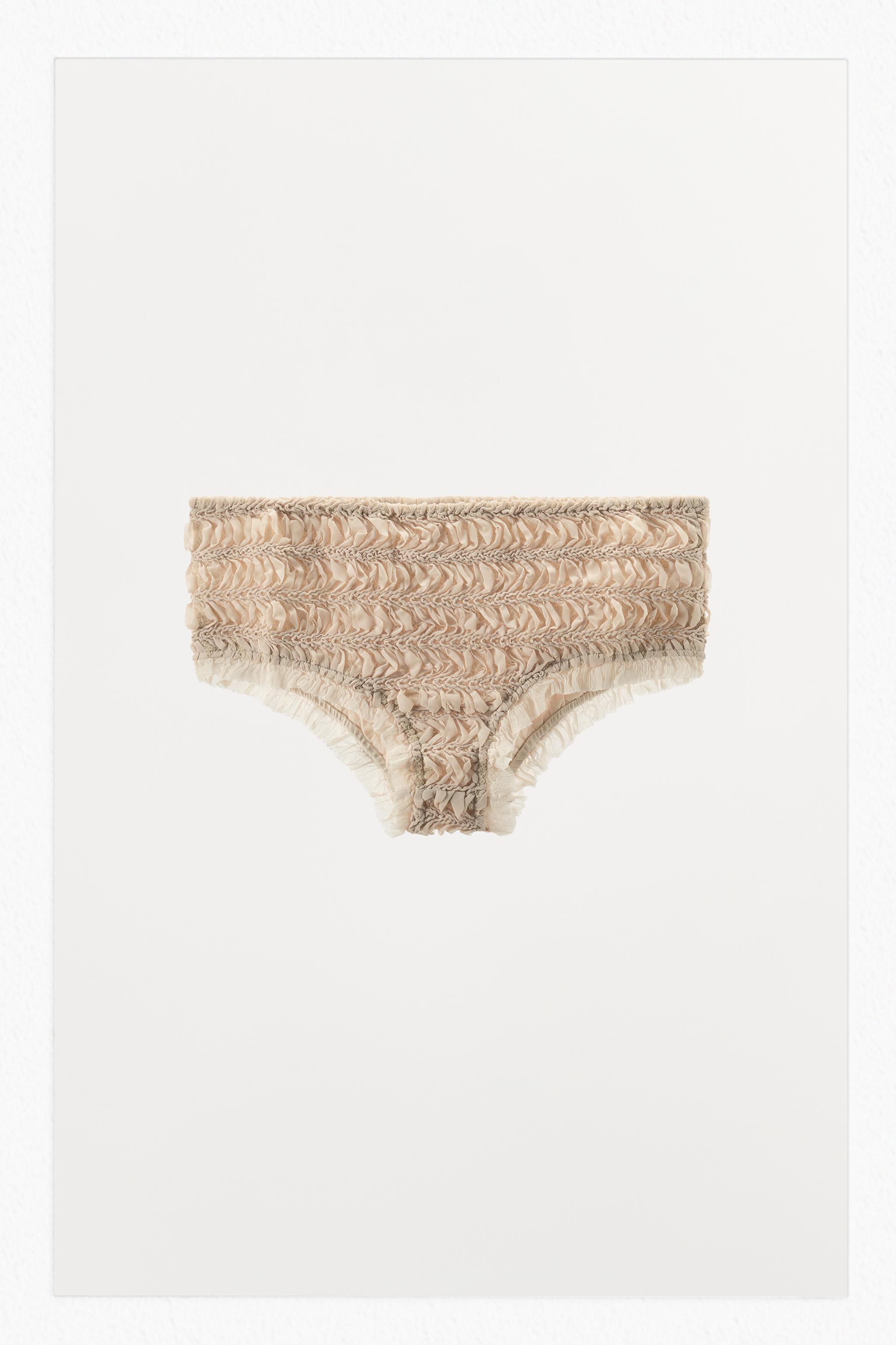 TEXTURED MINI SHORTS