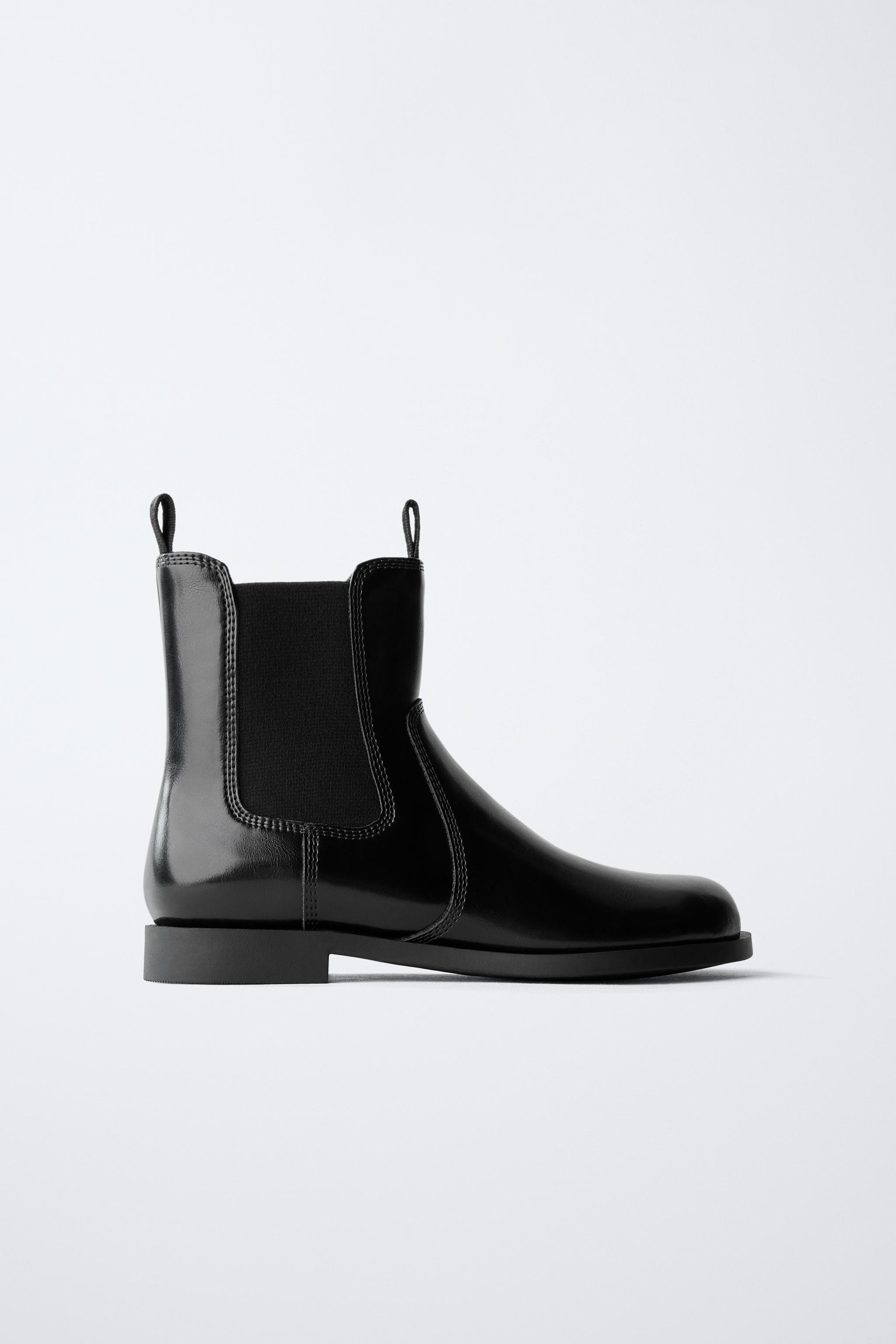 CHELSEA ANKLE BOOTS