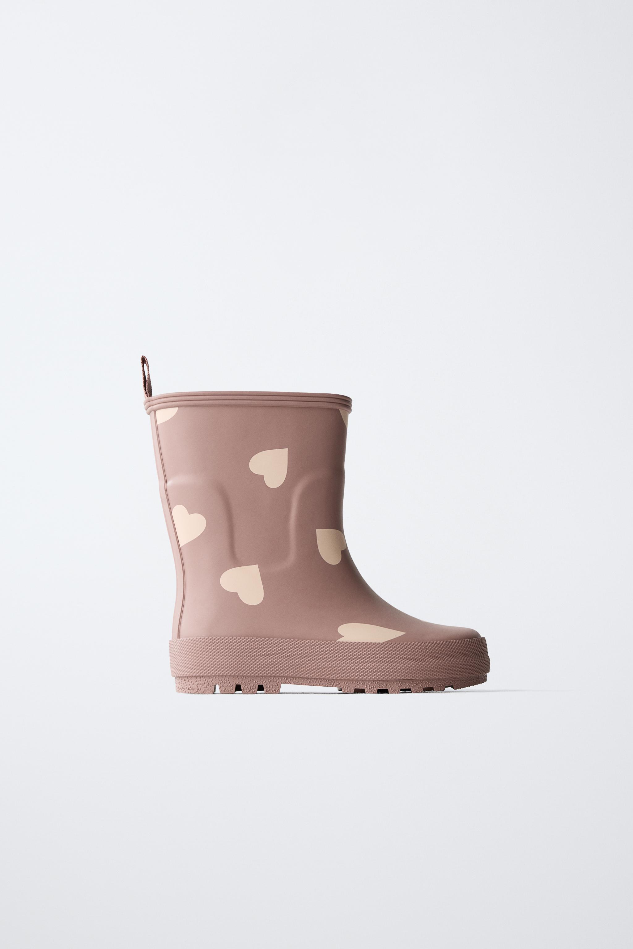 HEART PRINT RAIN BOOTS