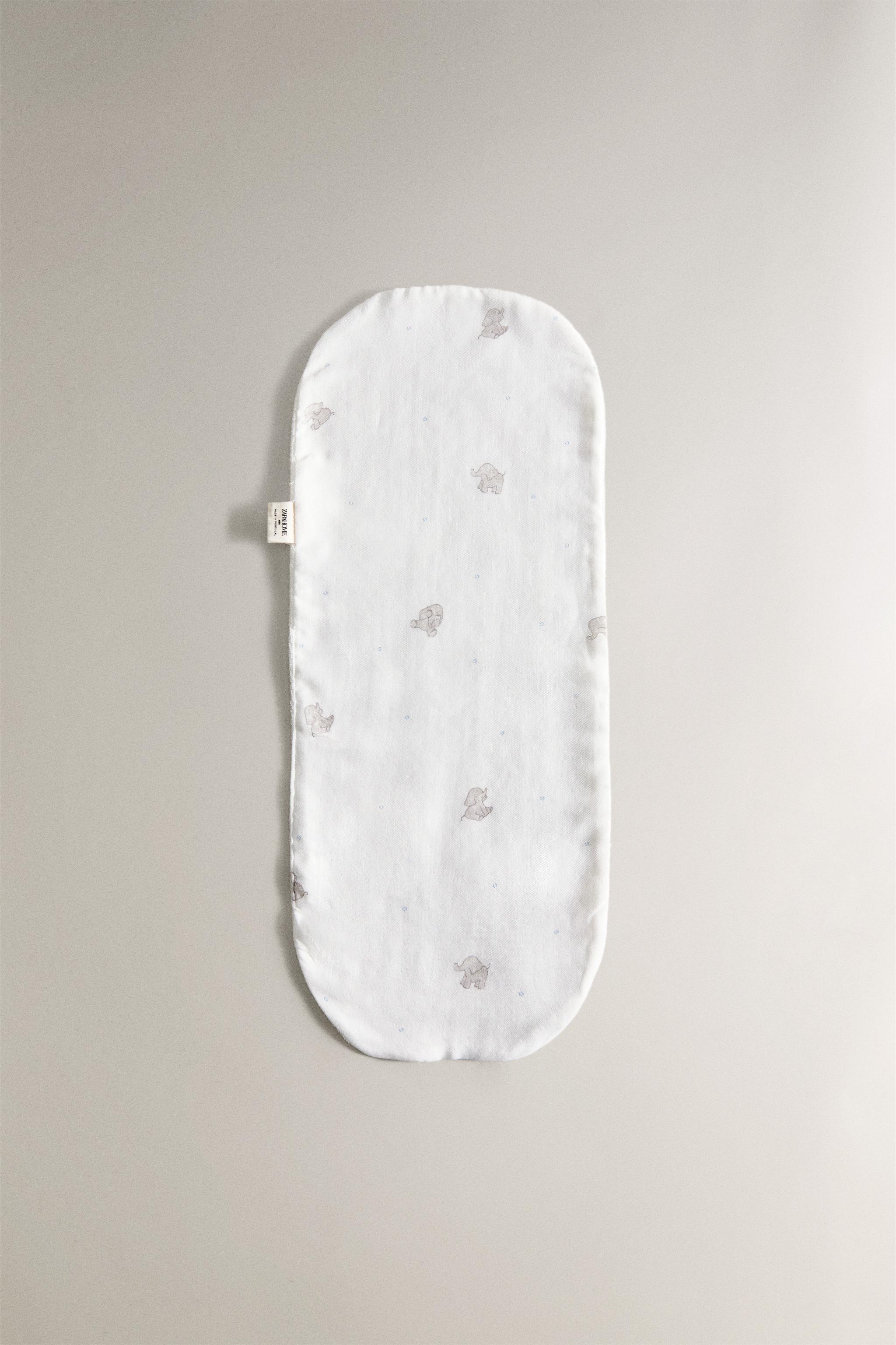 ELEPHANT SHOULDER BABY BIB