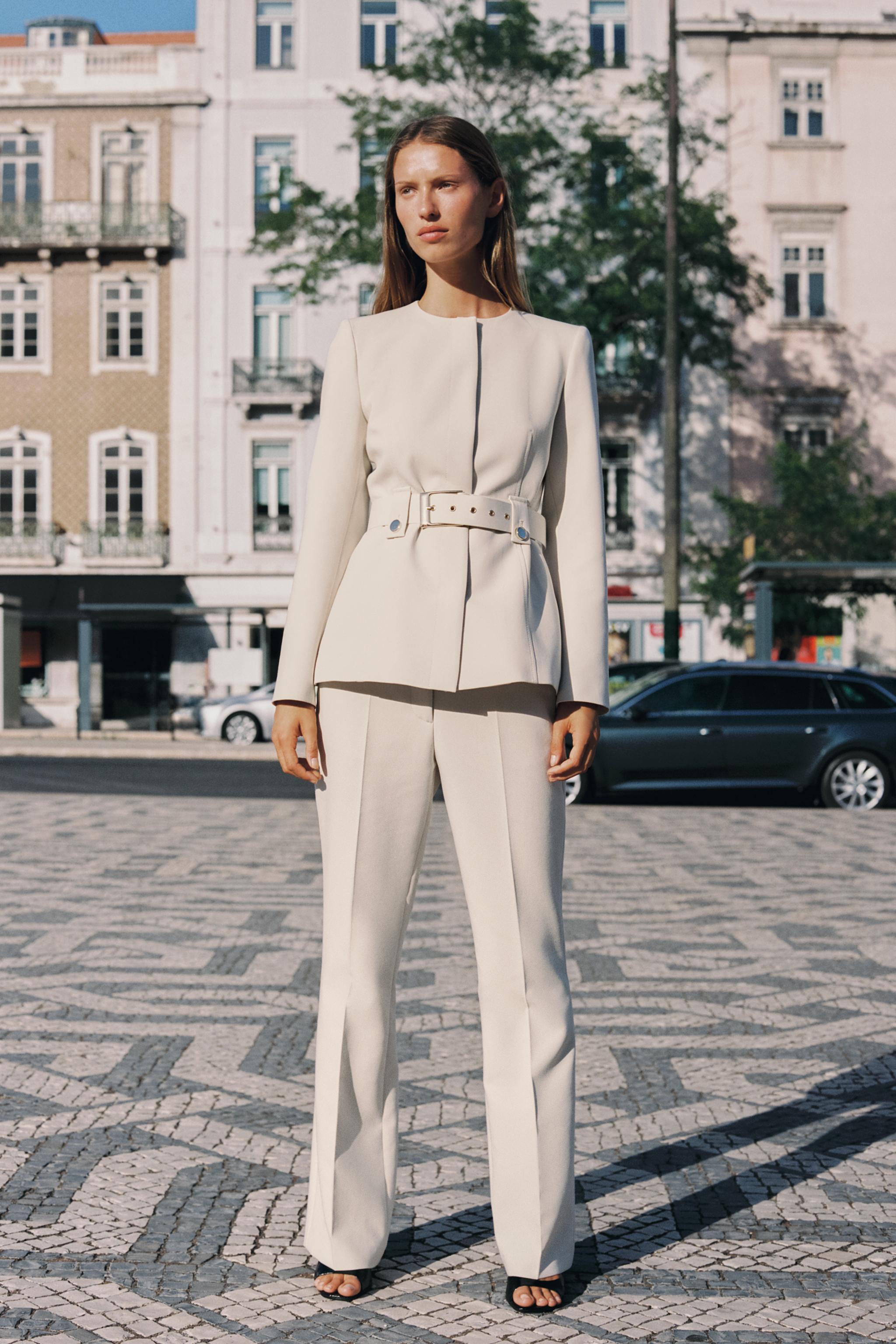 BELTED TAILORED BLAZER