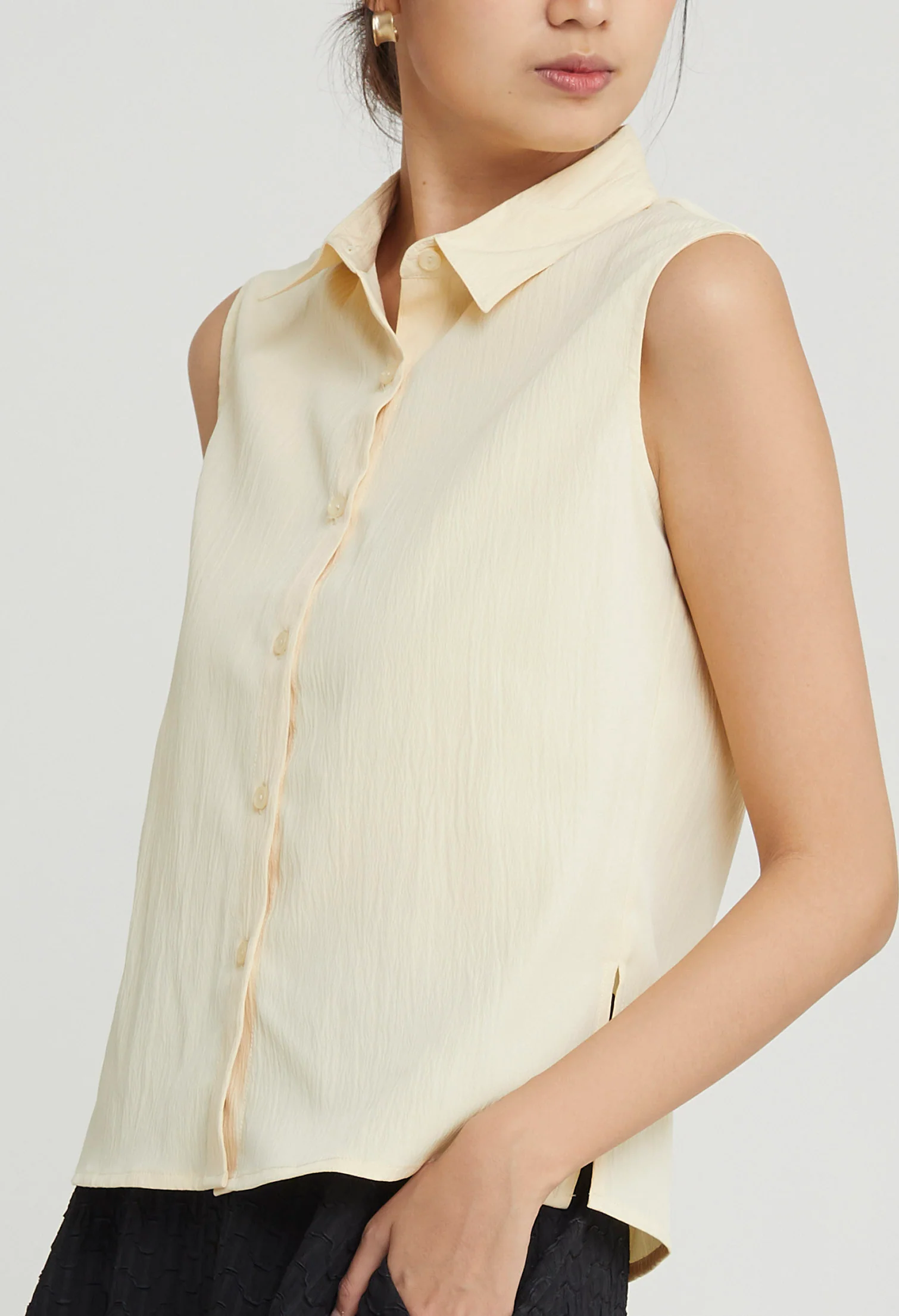 Breezy Bloom Collared Top