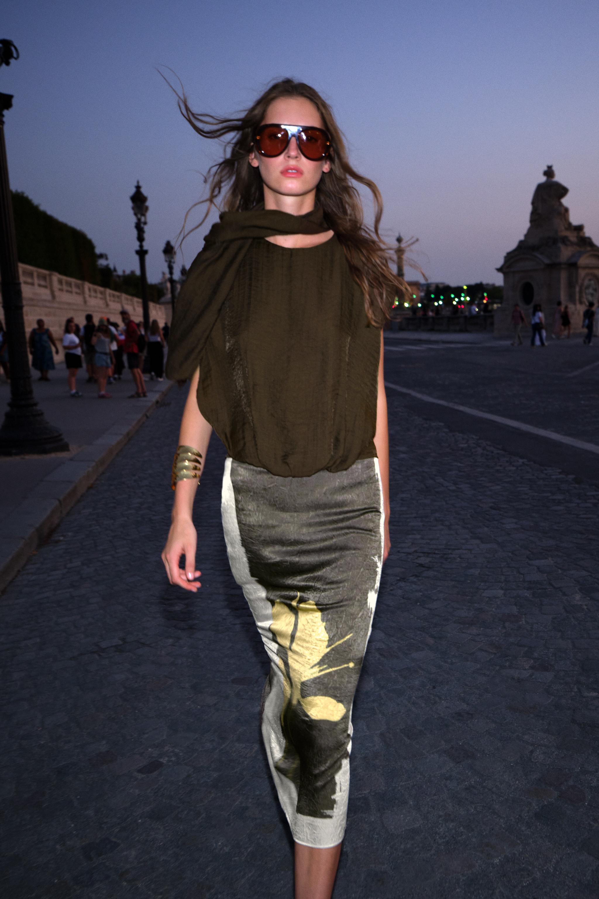 PRINTED WRINKLED EFFECT MIDI SKIRT