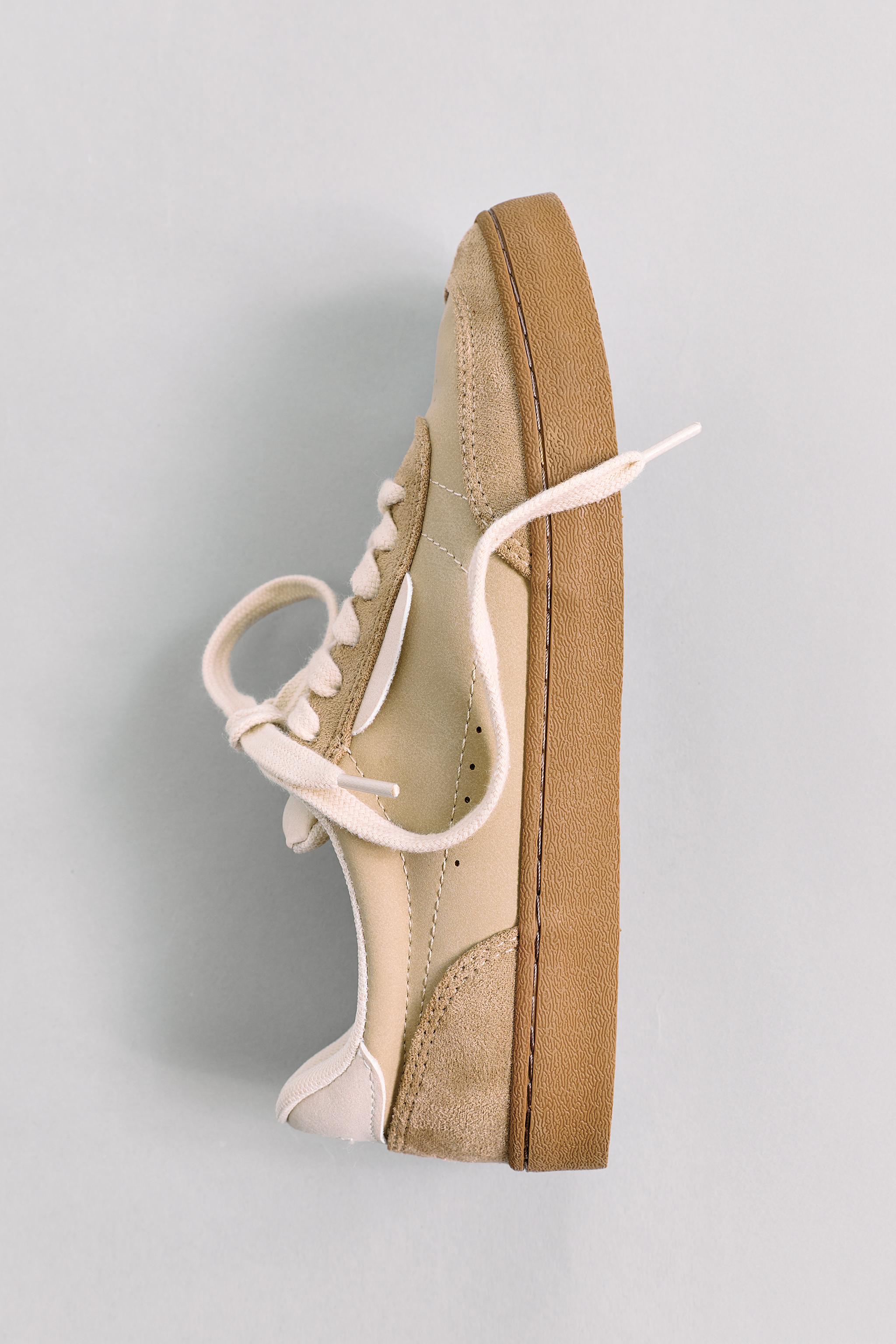 SNEAKERS WITH DETAIL