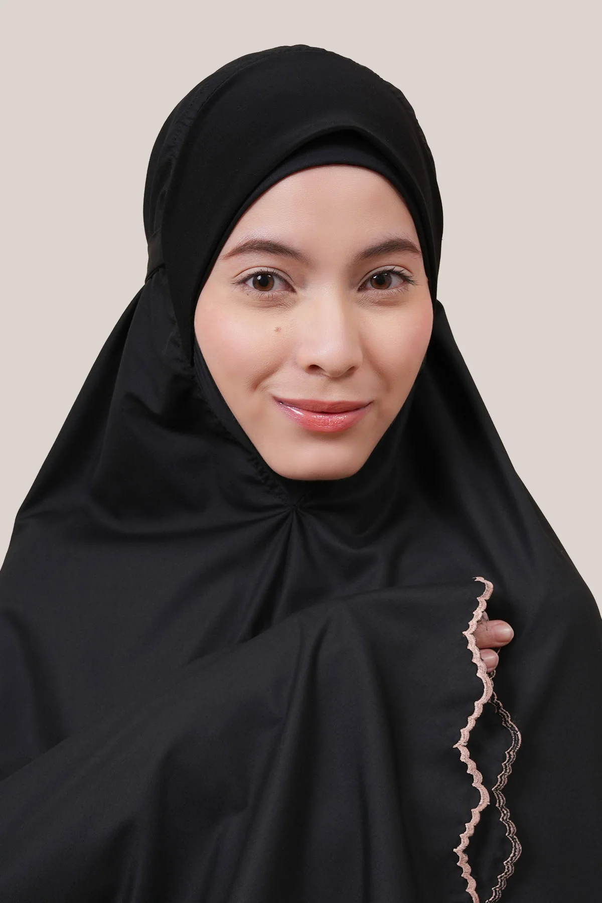 Telekung Maharani Broderie Zaima