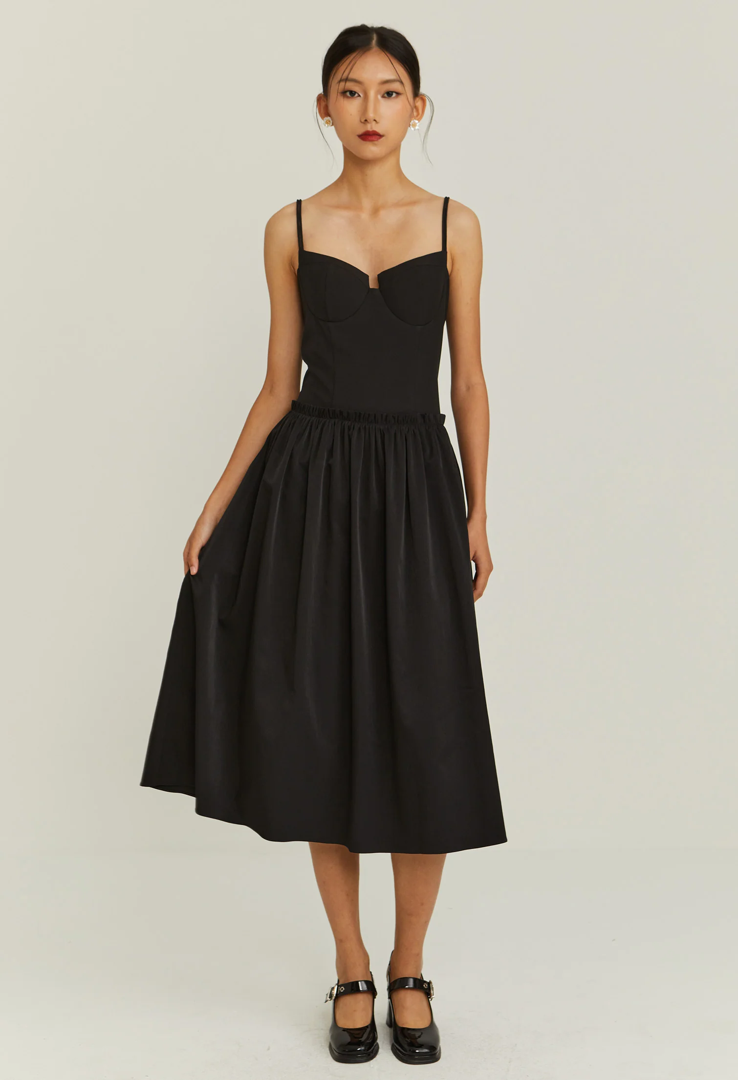 Dusklace Sweetheart Midi Dress