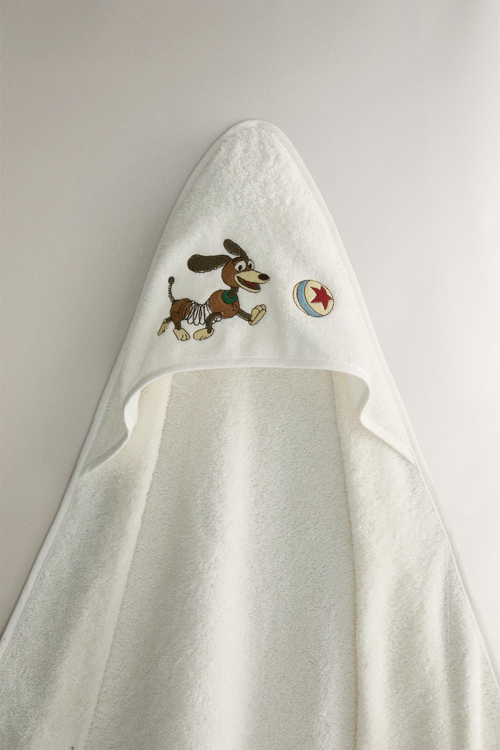 HOODED BATH TOWEL TOY STORY ©DISNEY/PIXAR