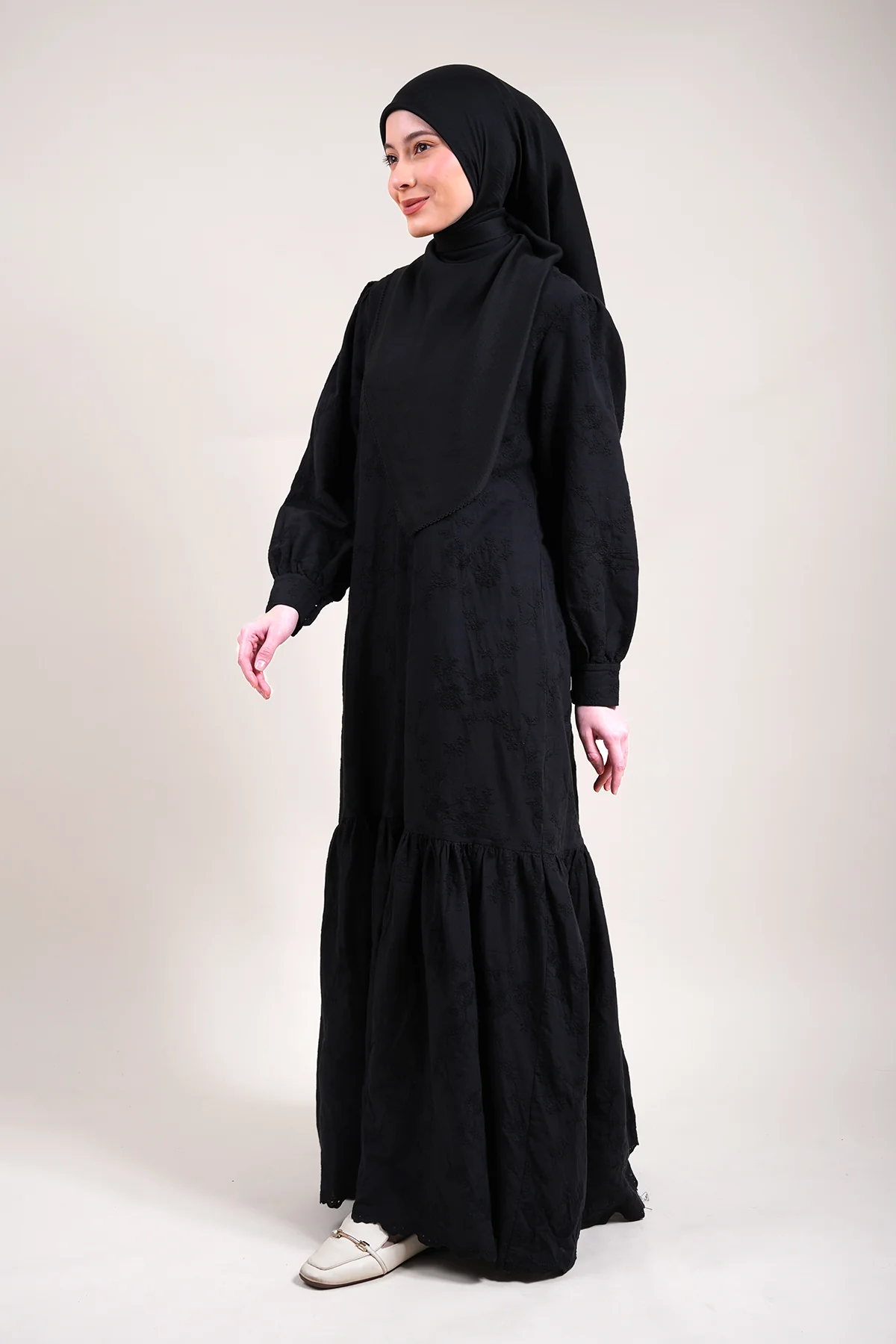Jazmine Embroidery Jubah