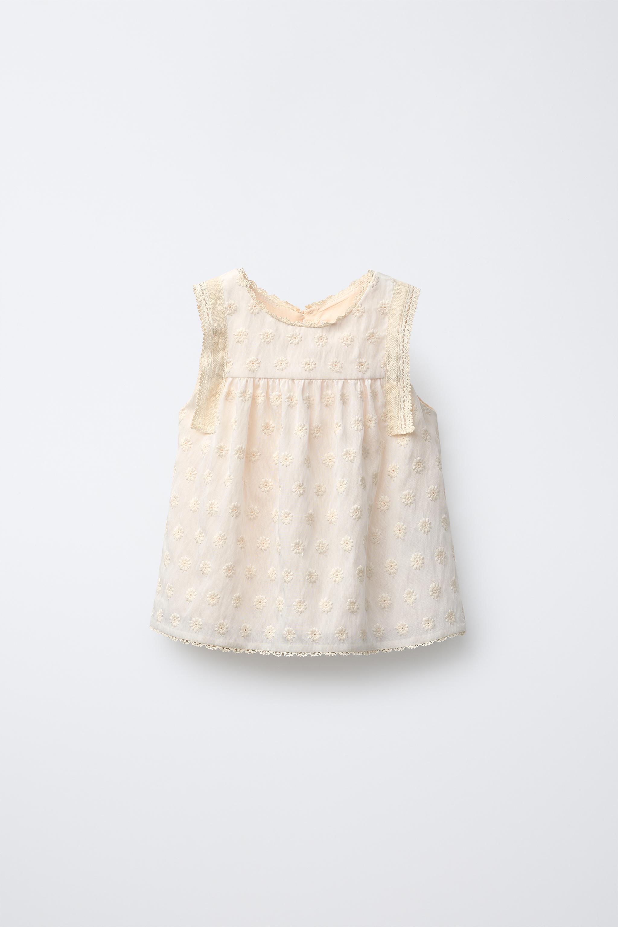 EMBROIDERED LACE TOP