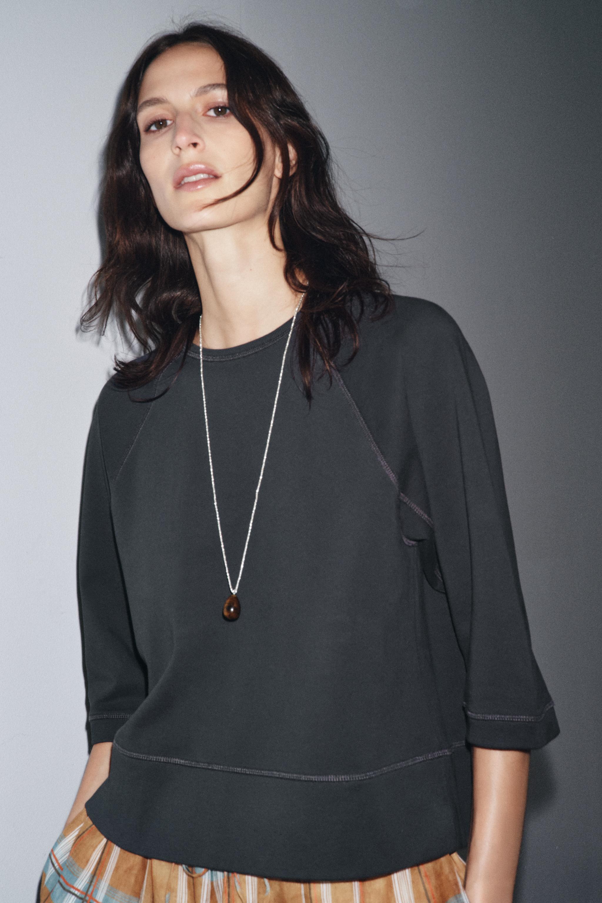 RAGLAN SLEEVE SWEATSHIRT