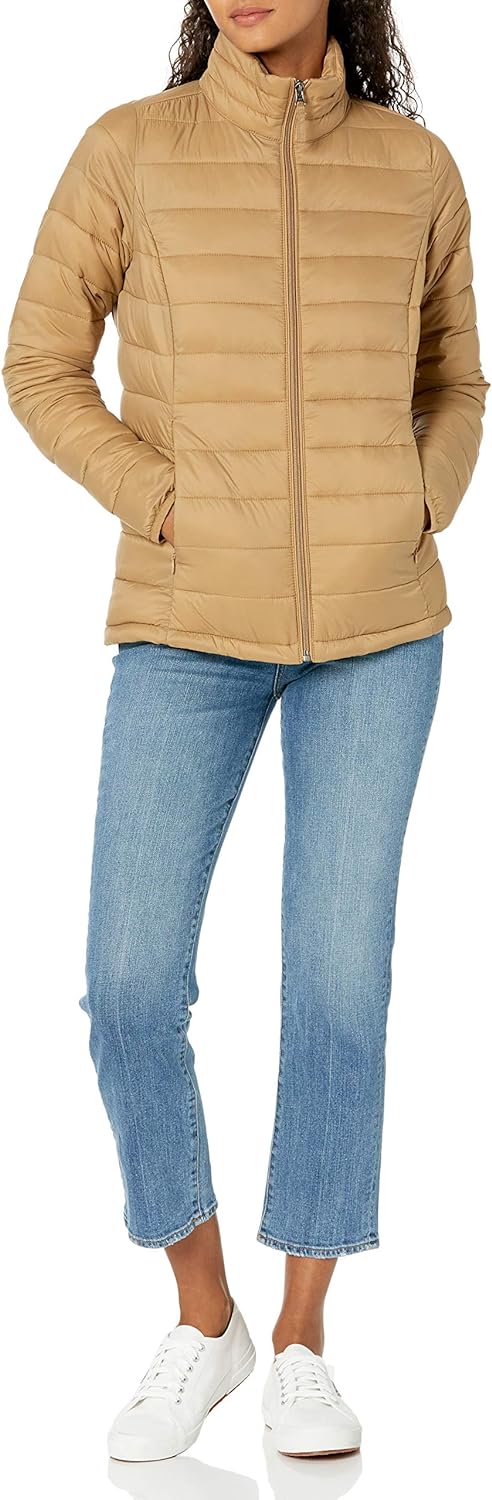 Amazon Essentials Women's Lightweight Long-Sleeve Water-Resistant Packable Puffer Jacket (Available in Plus Size)