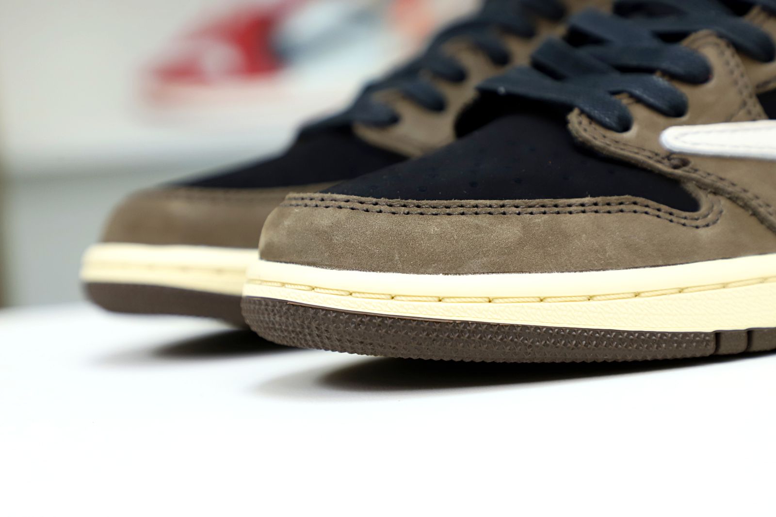 Unisex  Low OG Sneakers