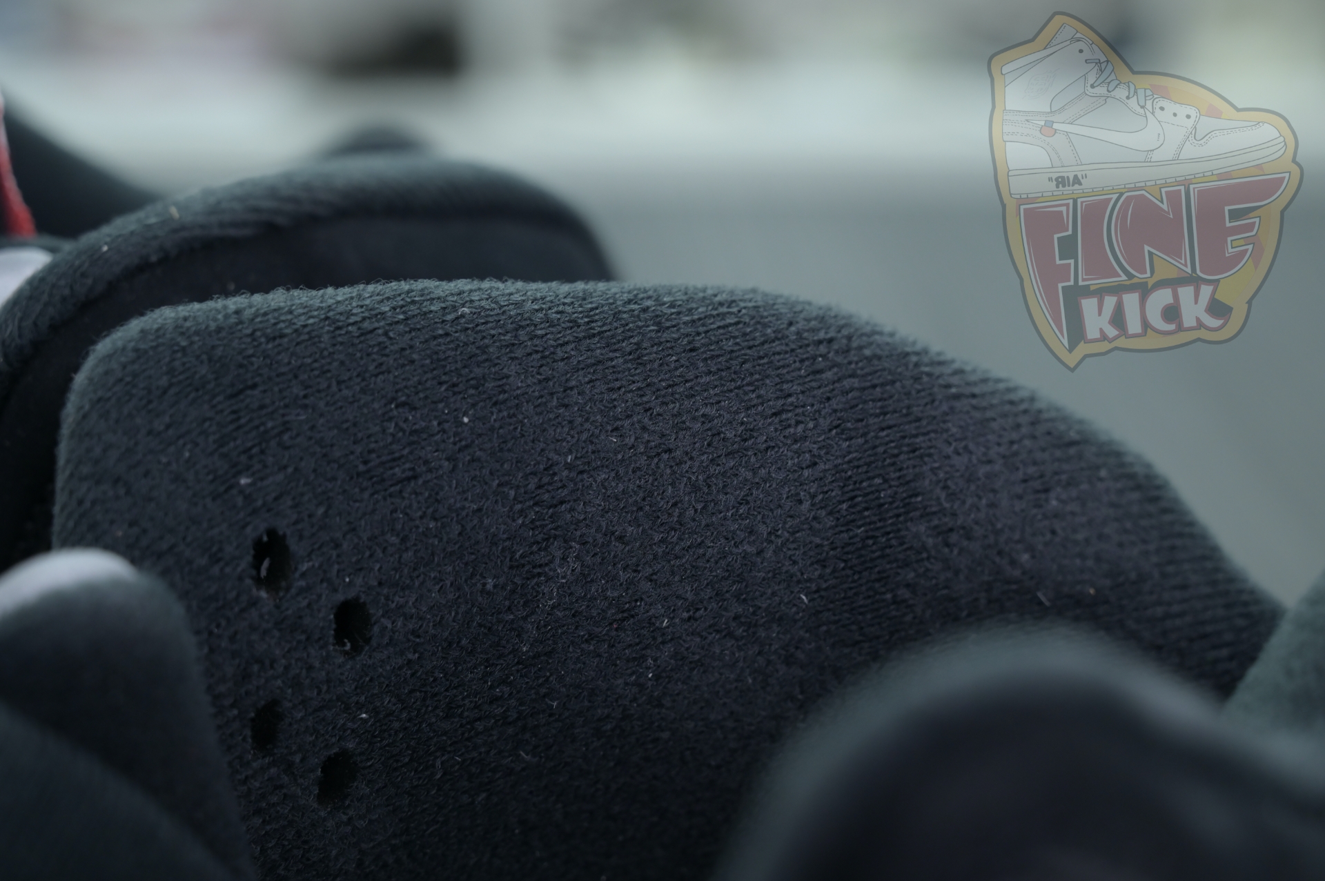 “BLACK METALLIC REIMAGINED”SNEAKERS