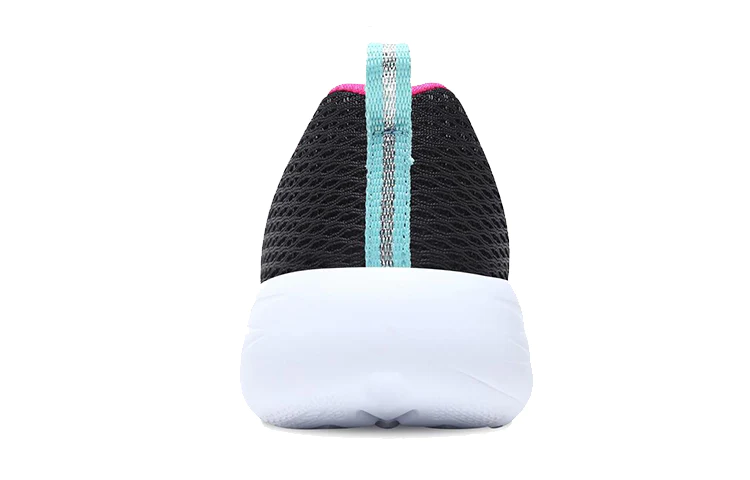 Go Run Low-Top K Black 82007L-BKMT