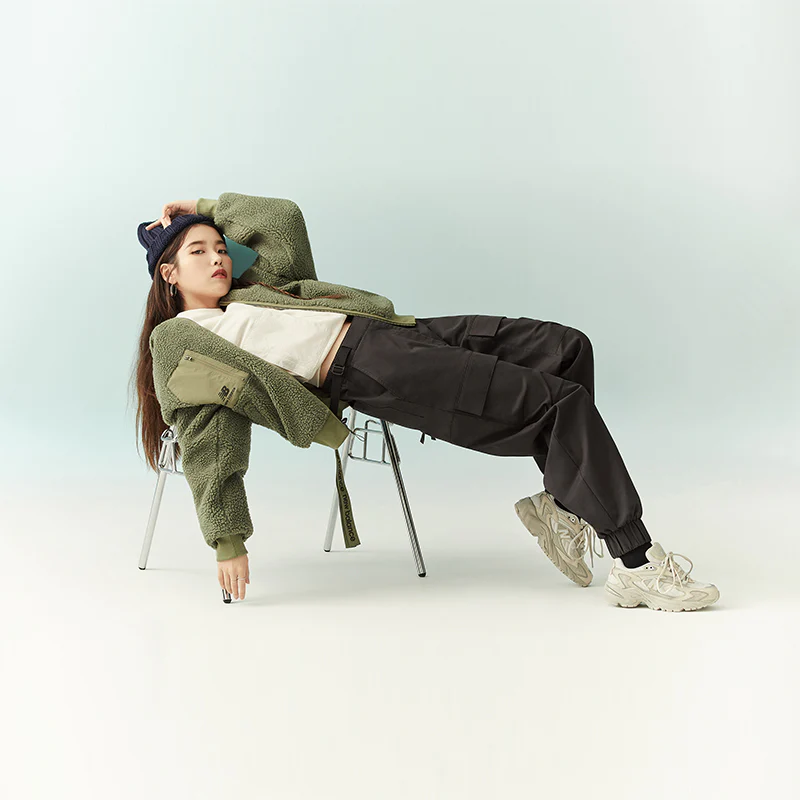 725 Low Cut Beige/Brown ML725D