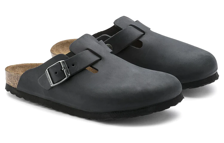 'Oiled Leather Black' Sandals