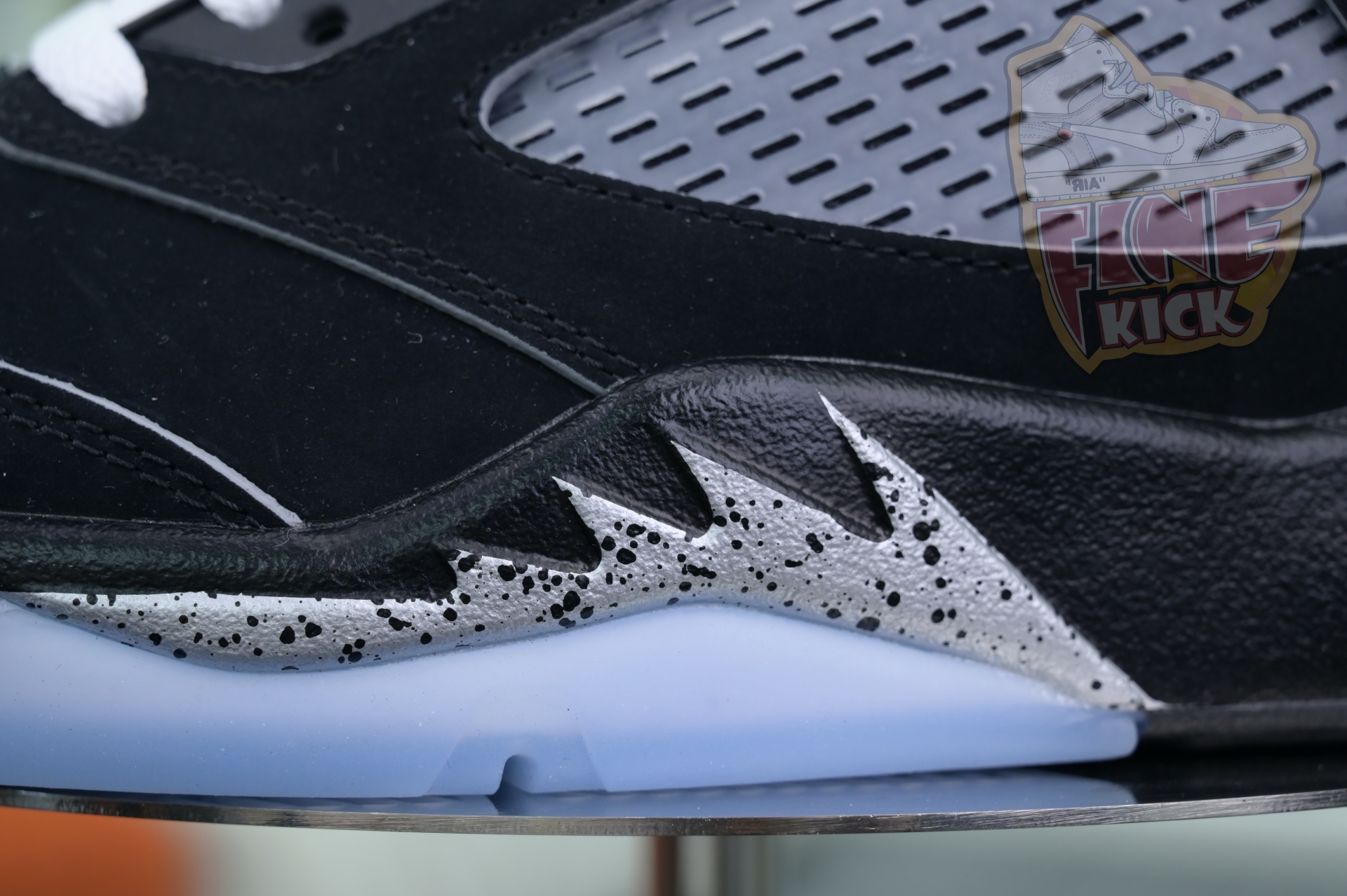 “BLACK METALLIC REIMAGINED”SNEAKERS