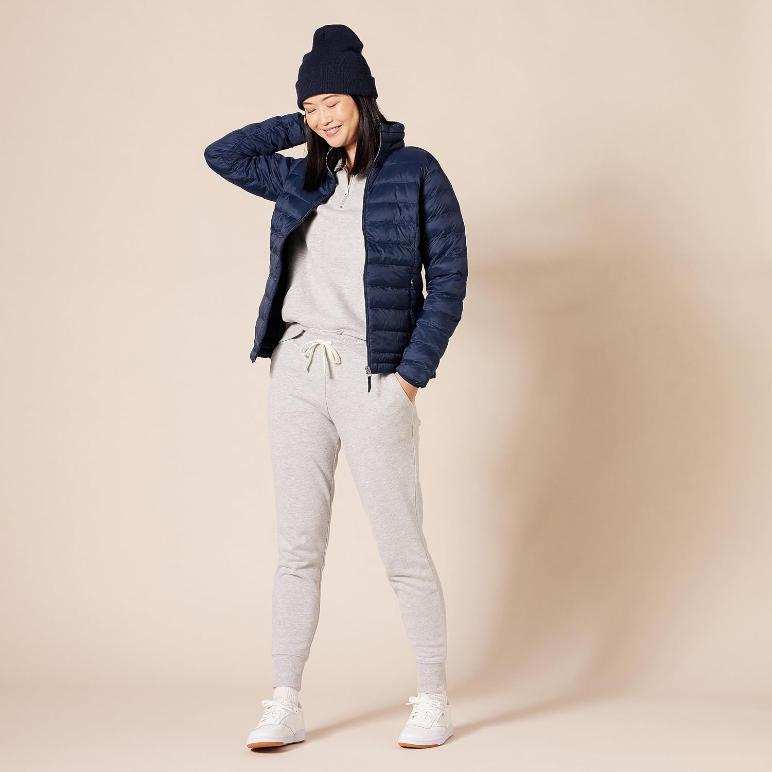 Amazon Essentials Women's Lightweight Long-Sleeve Water-Resistant Packable Puffer Jacket (Available in Plus Size)