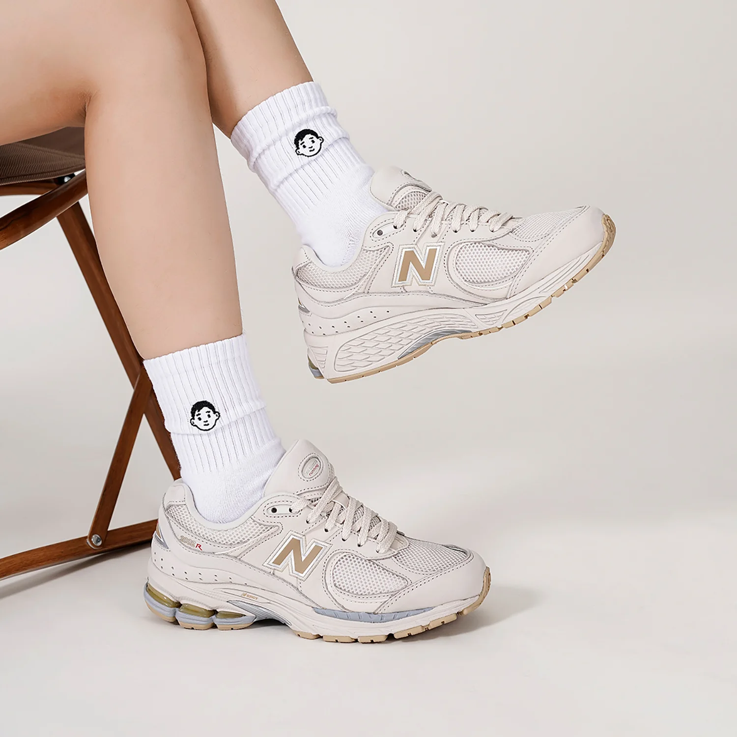 2002R 'Cream' ML2002R3