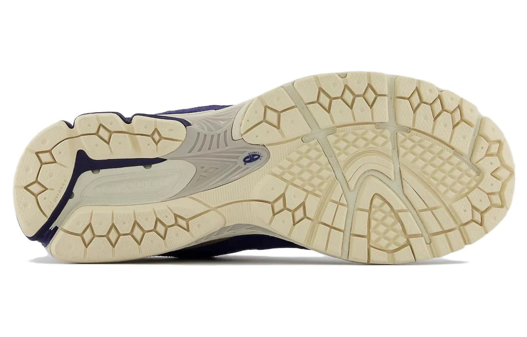 2002R 'Night Tide Cream' M2002RG