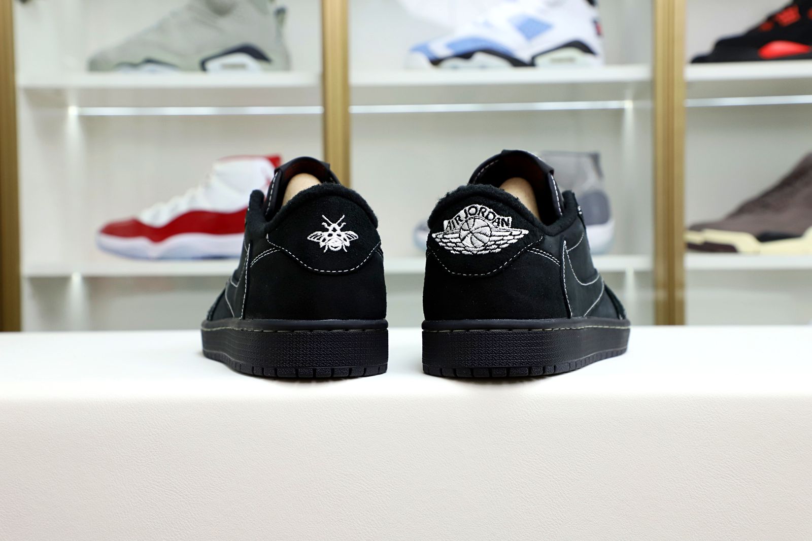 Unisex  Low OG “Black/Phantom”Sneakers