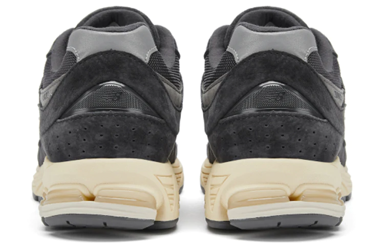 2002R 'Phantom' M2002RHO