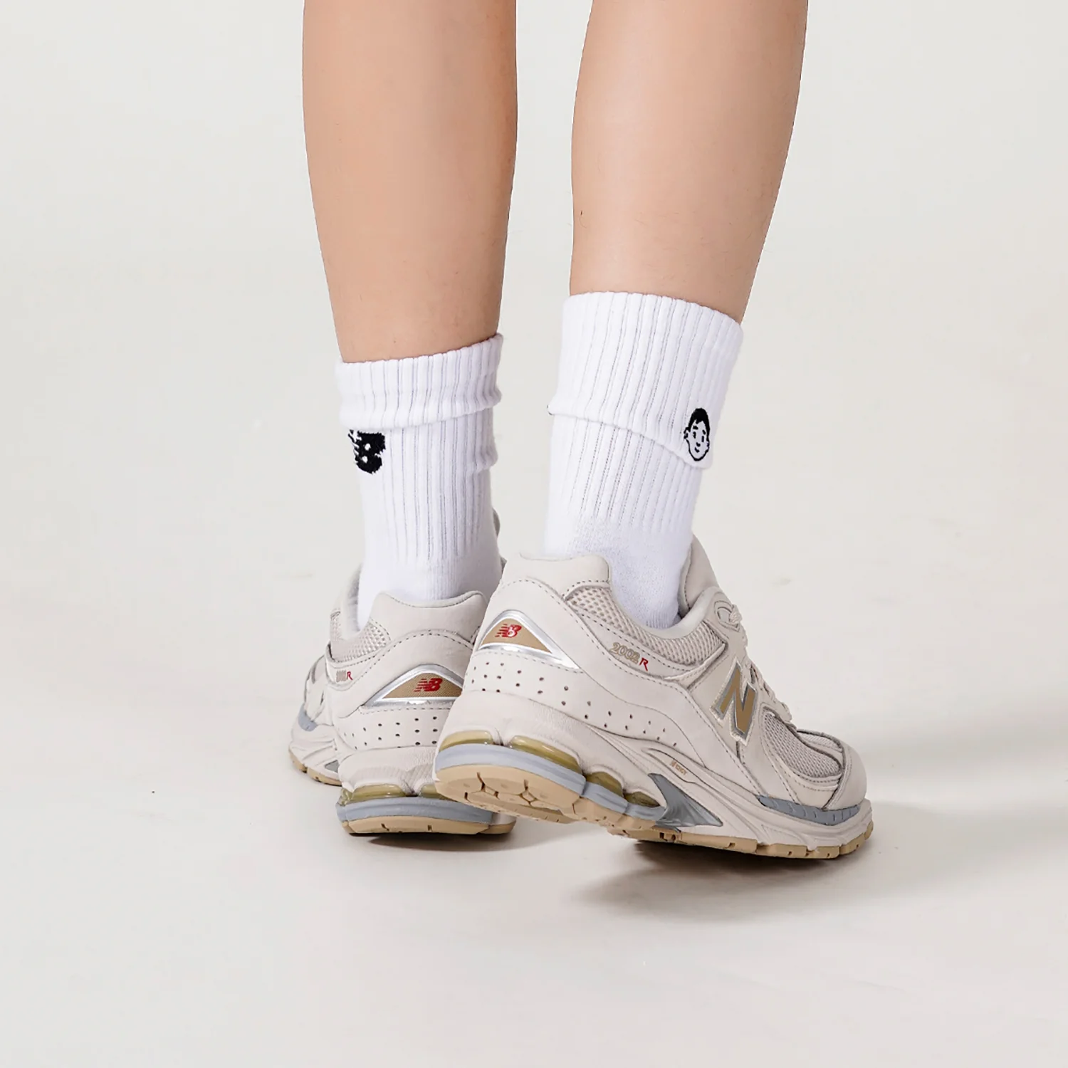 2002R 'Cream' ML2002R3