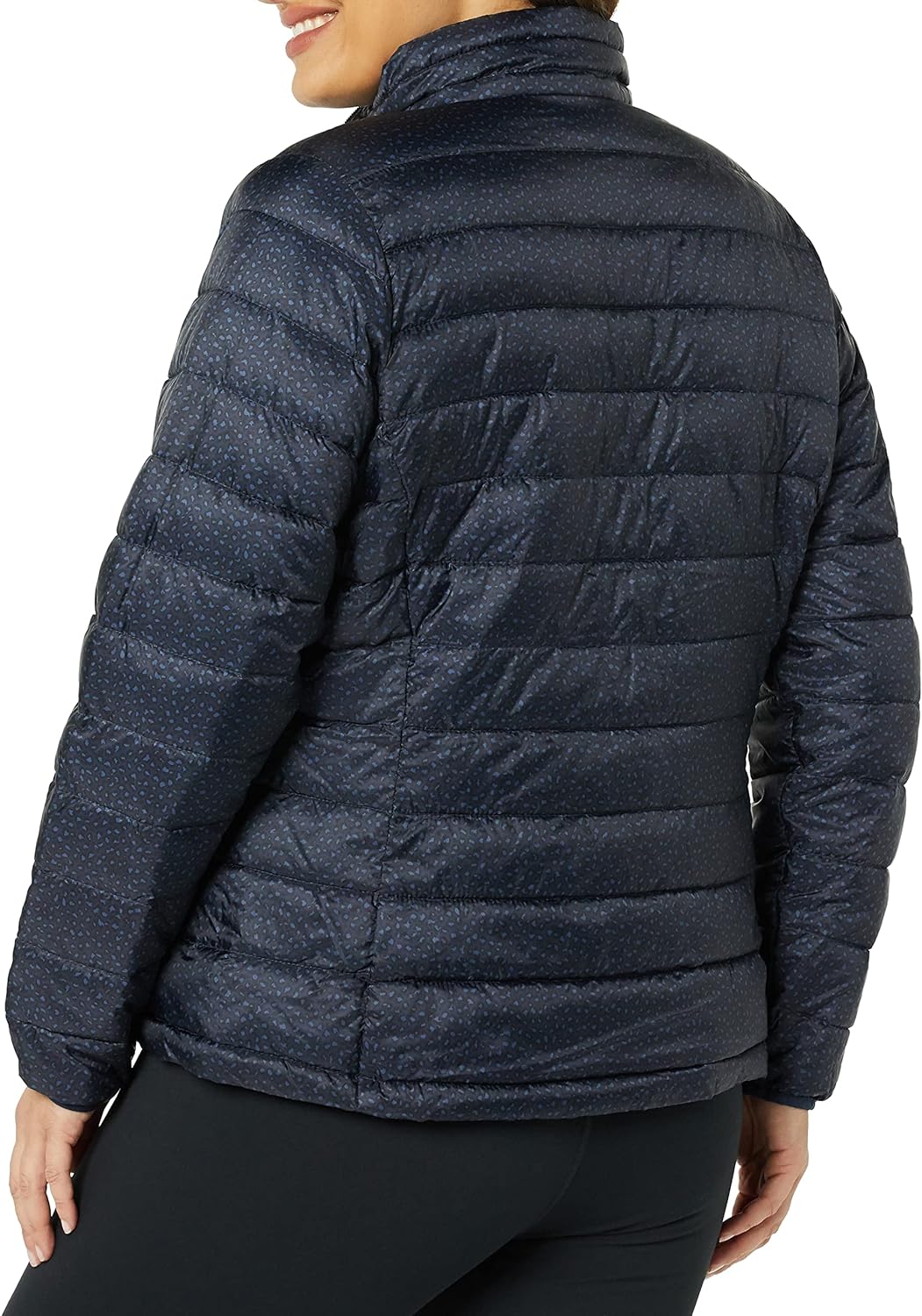 Amazon Essentials Women's Lightweight Long-Sleeve Water-Resistant Packable Puffer Jacket (Available in Plus Size)