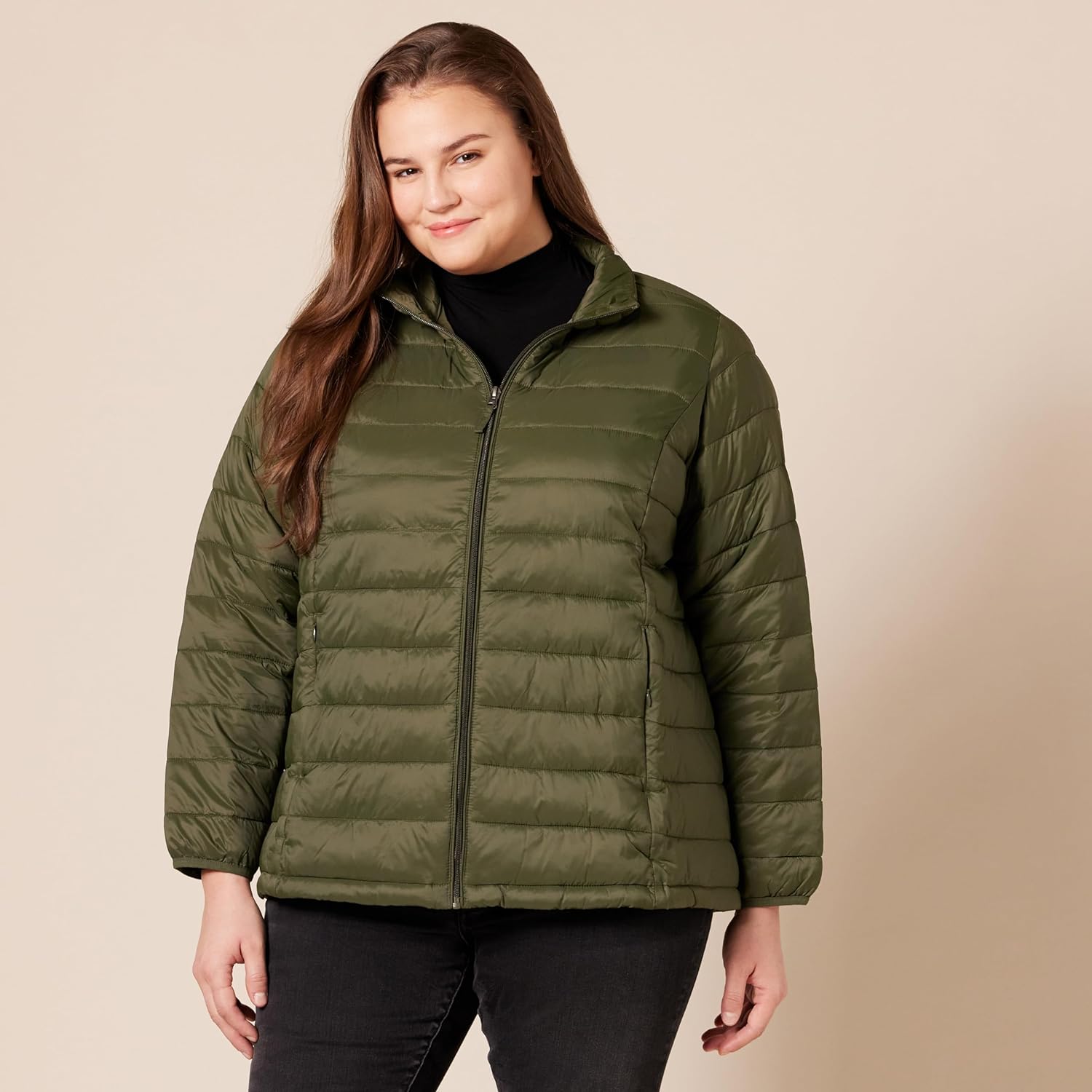 Amazon Essentials Women's Lightweight Long-Sleeve Water-Resistant Packable Puffer Jacket (Available in Plus Size)