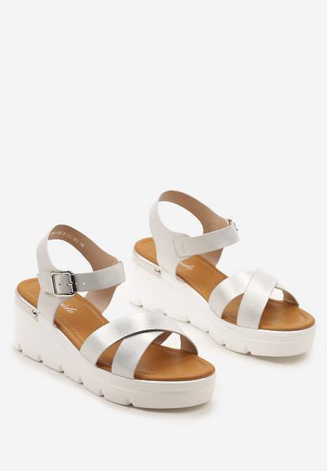 Srebrne Casualowe Sandały na Koturnie z Ozdobnymi Paskami Zapinane przy Kostce Erticpea