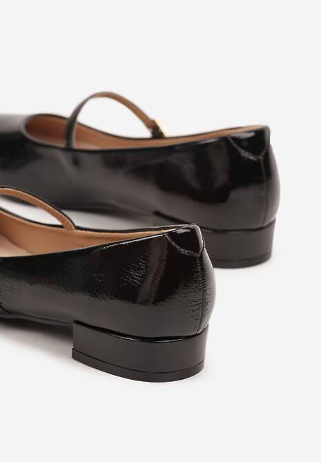 Czarne Balerinki Lakierowane Vices z Wkładką ze Skóry Naturalnej Ozdobione Paskiem Tikkie