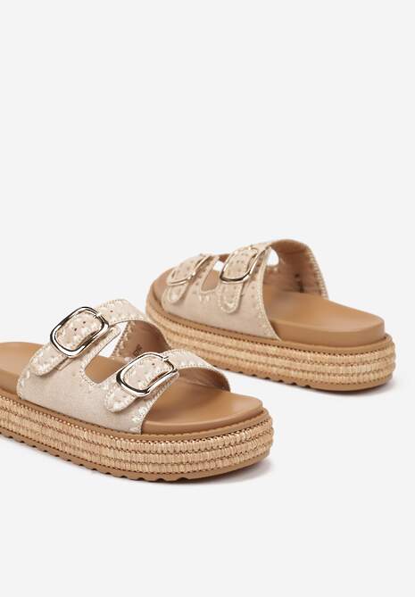 Beżowe Klapki na Platformie Ozdobione Geometrycznym Motywem i Klamrami Neorian