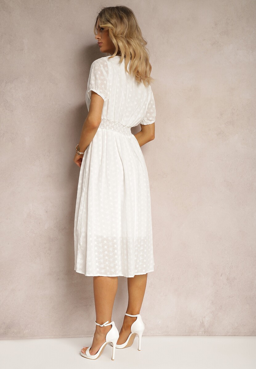Biała Sukienka z Bawełny o Haftowanym Wykończeniu z Gumkami w Talii Hattilla
