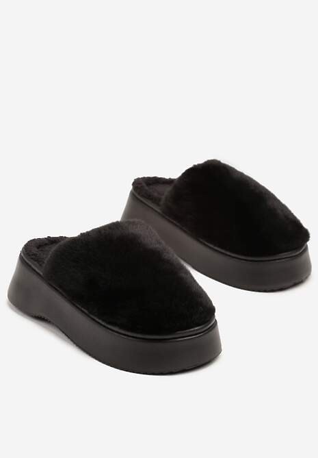 Czarne Kapcie Vices z Futerkiem na Piankowej Podeszwie Aravina